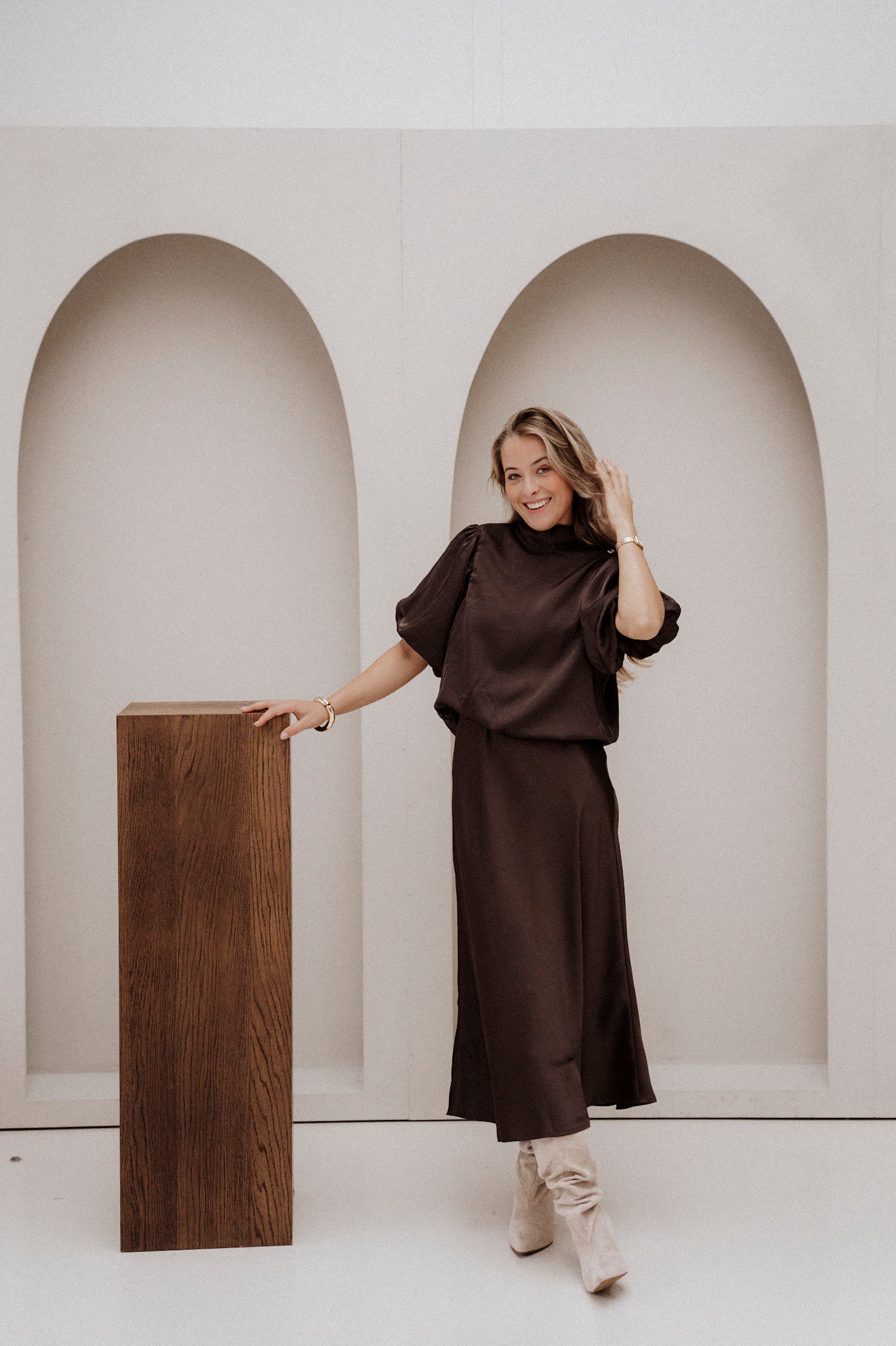 Parisa Heavy Sateen Blouse Dark Brown