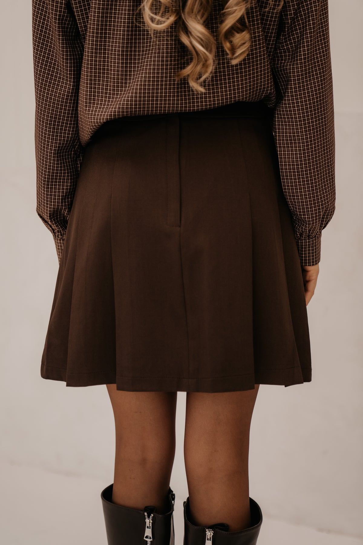 Esmie pleated skirt coffee