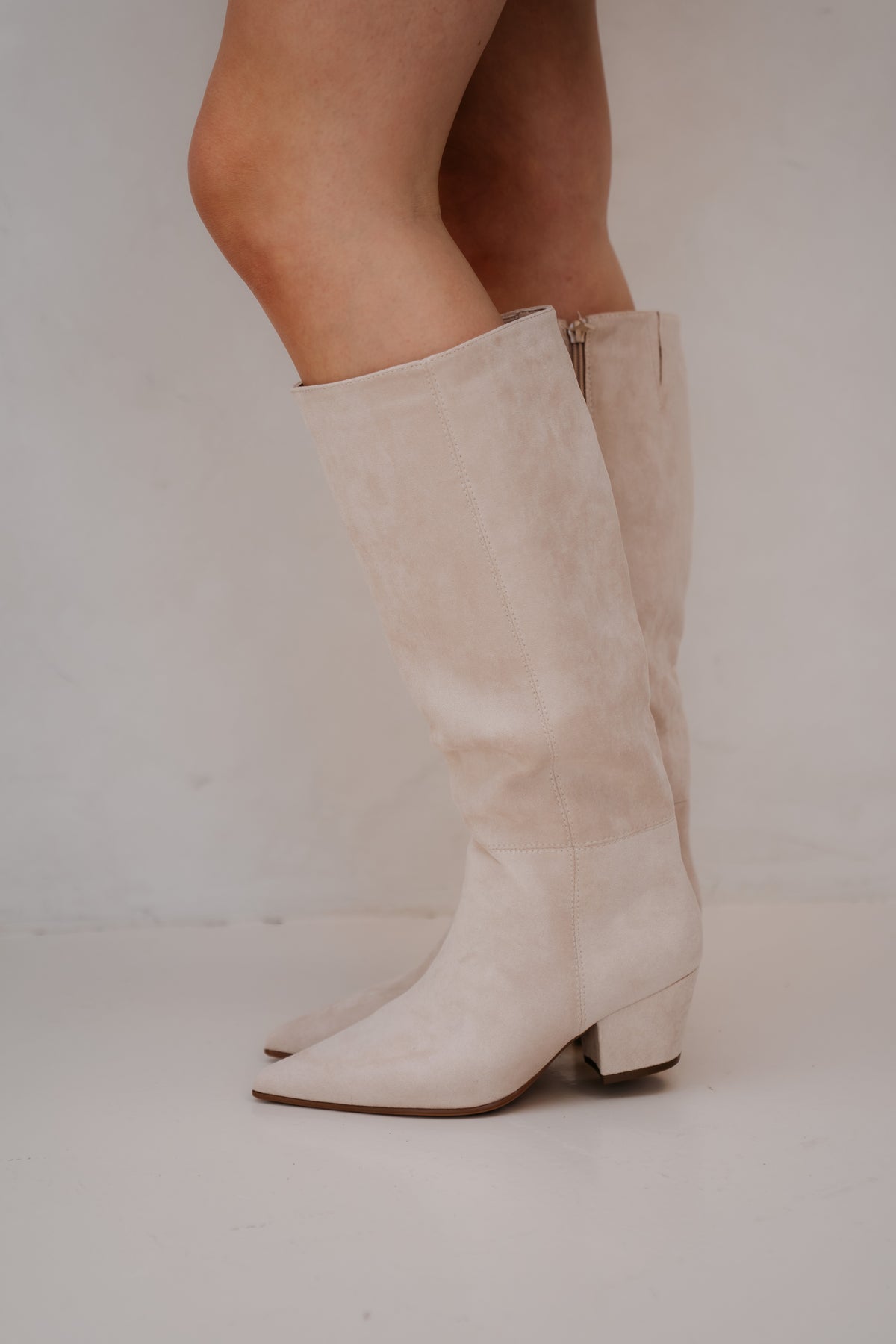 Kyoto Haklaars Beige Suede 8565