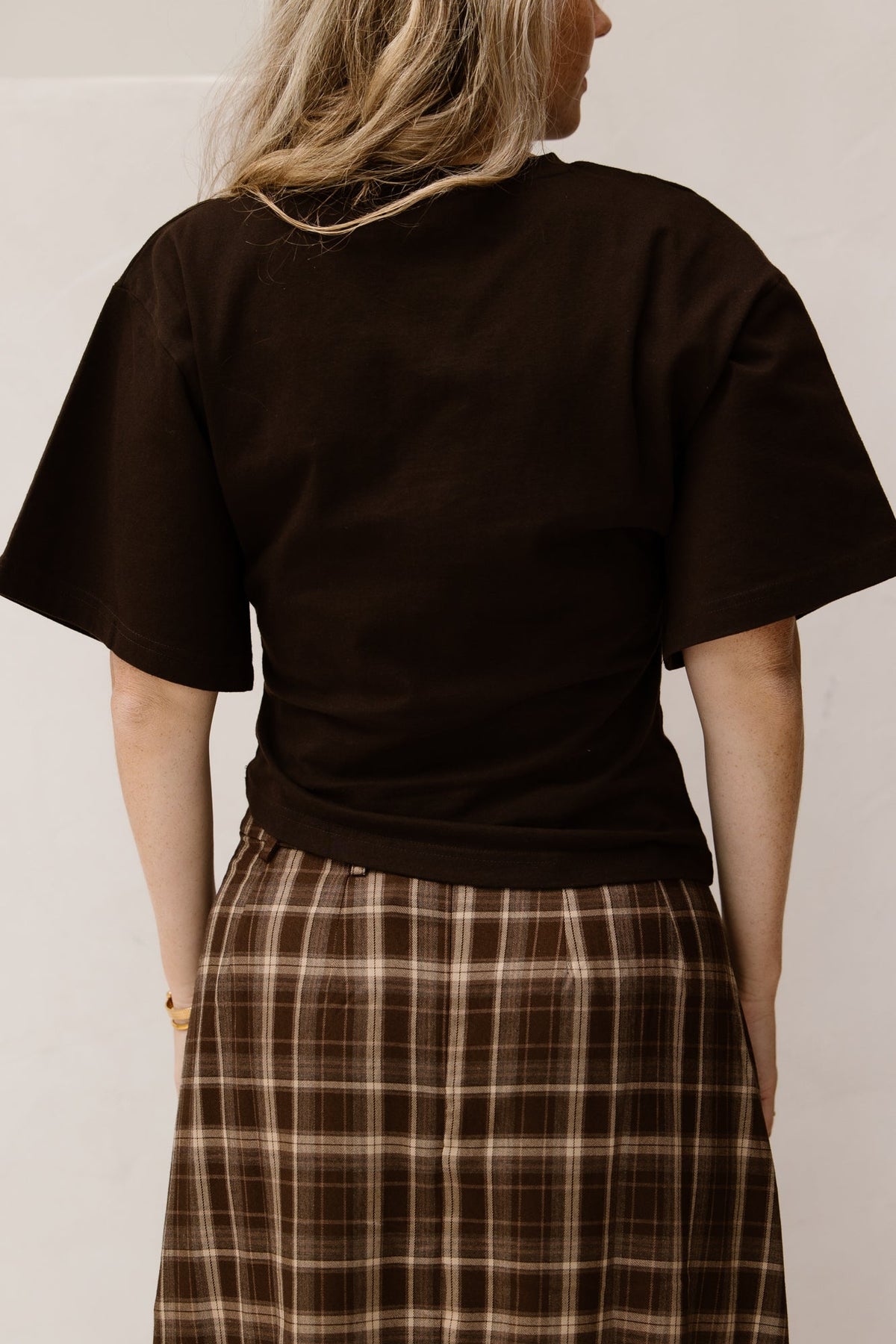 Alira Boxy Tee Dark Brown - Bij Keesje - Neo Noir - shirt