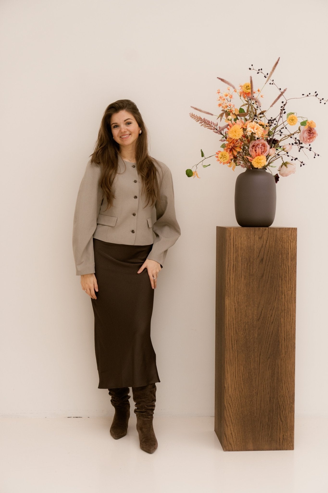 Aranti Structure Curve Jacket Warm Grey - Bij Keesje - Neo Noir
