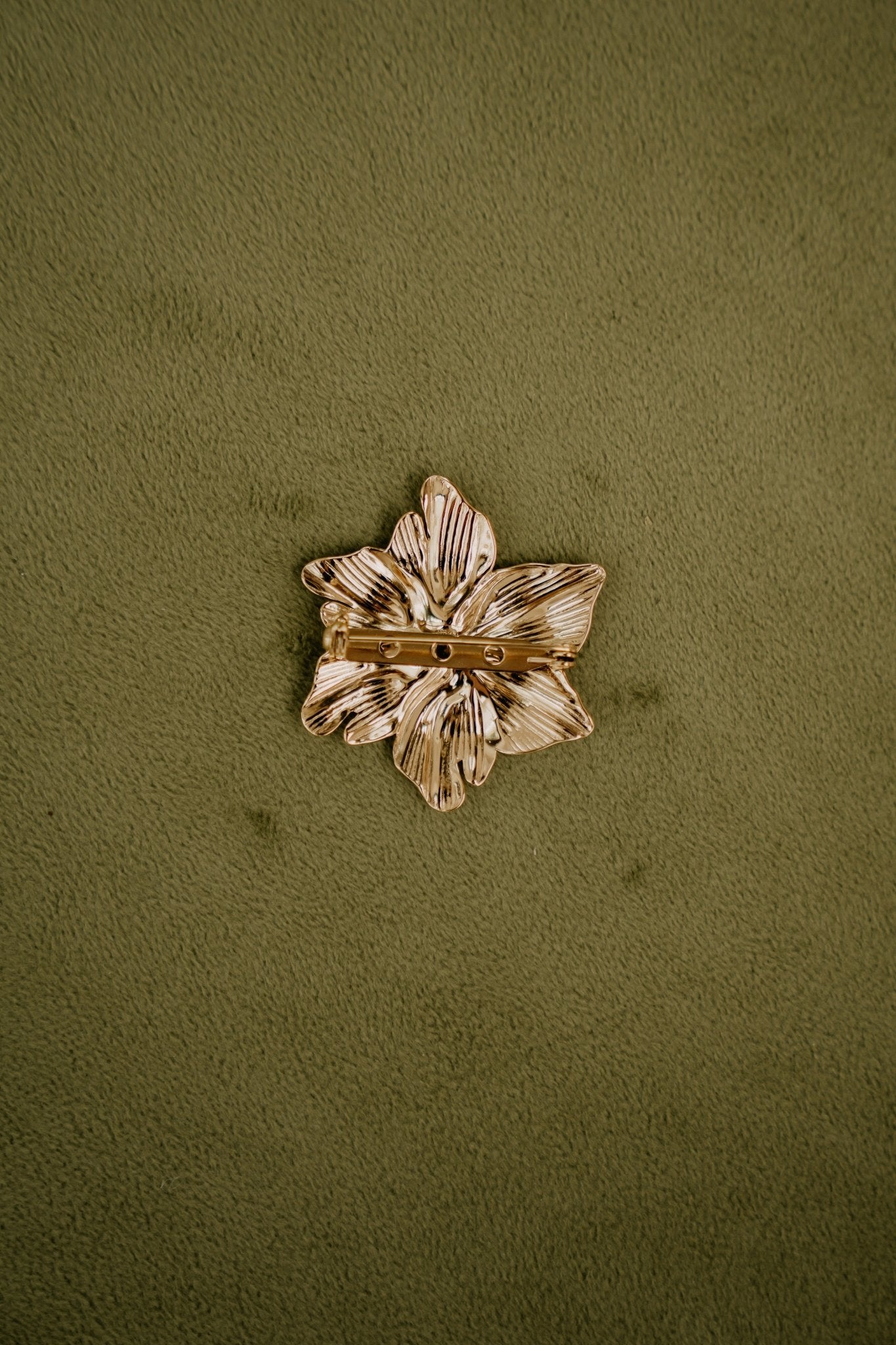 Broche flower gold - Bij Keesje - Bij Keesje - accessoires