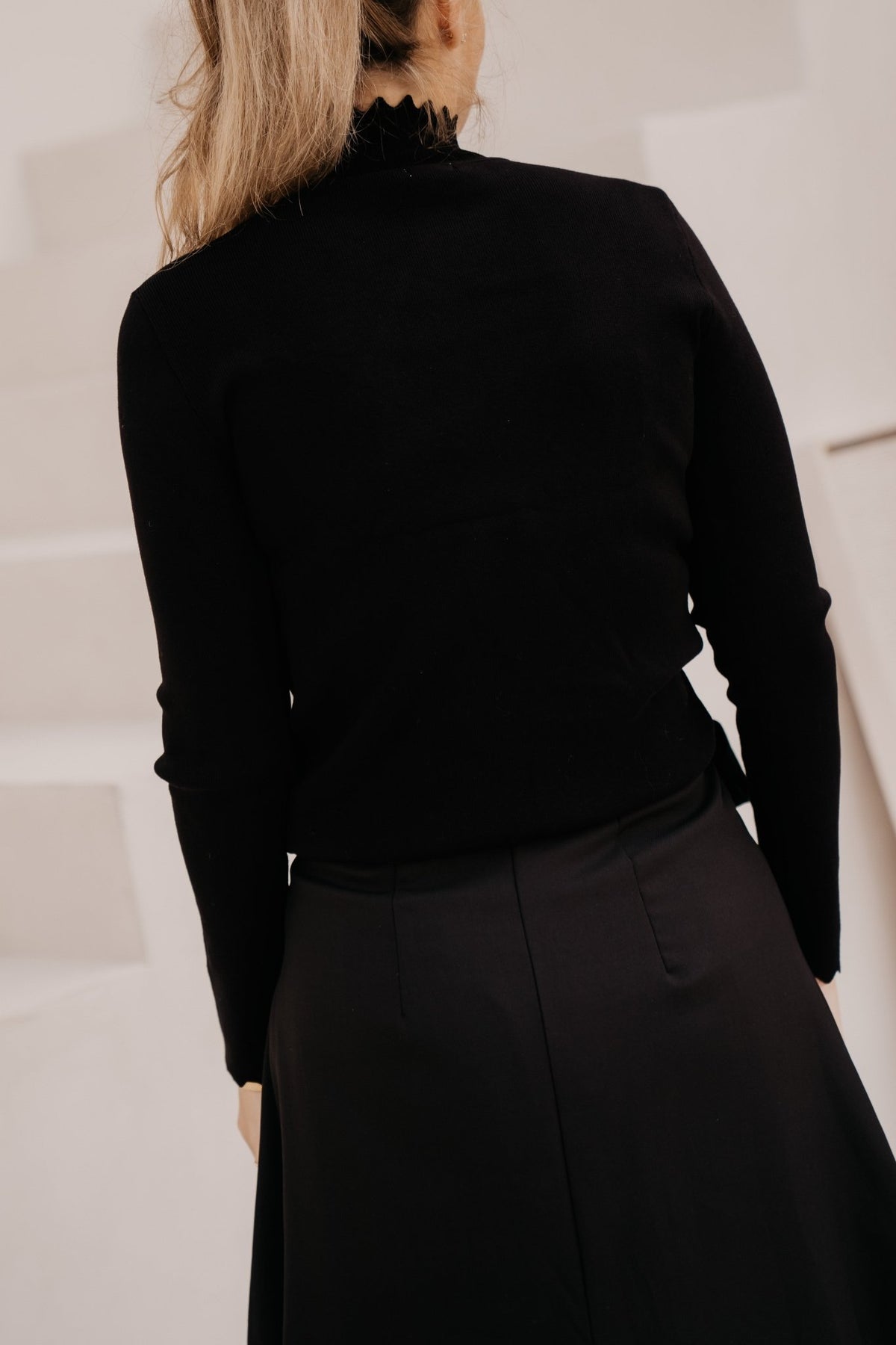 Emmelie mock neck top black - Bij Keesje - Bij Keesje - Top