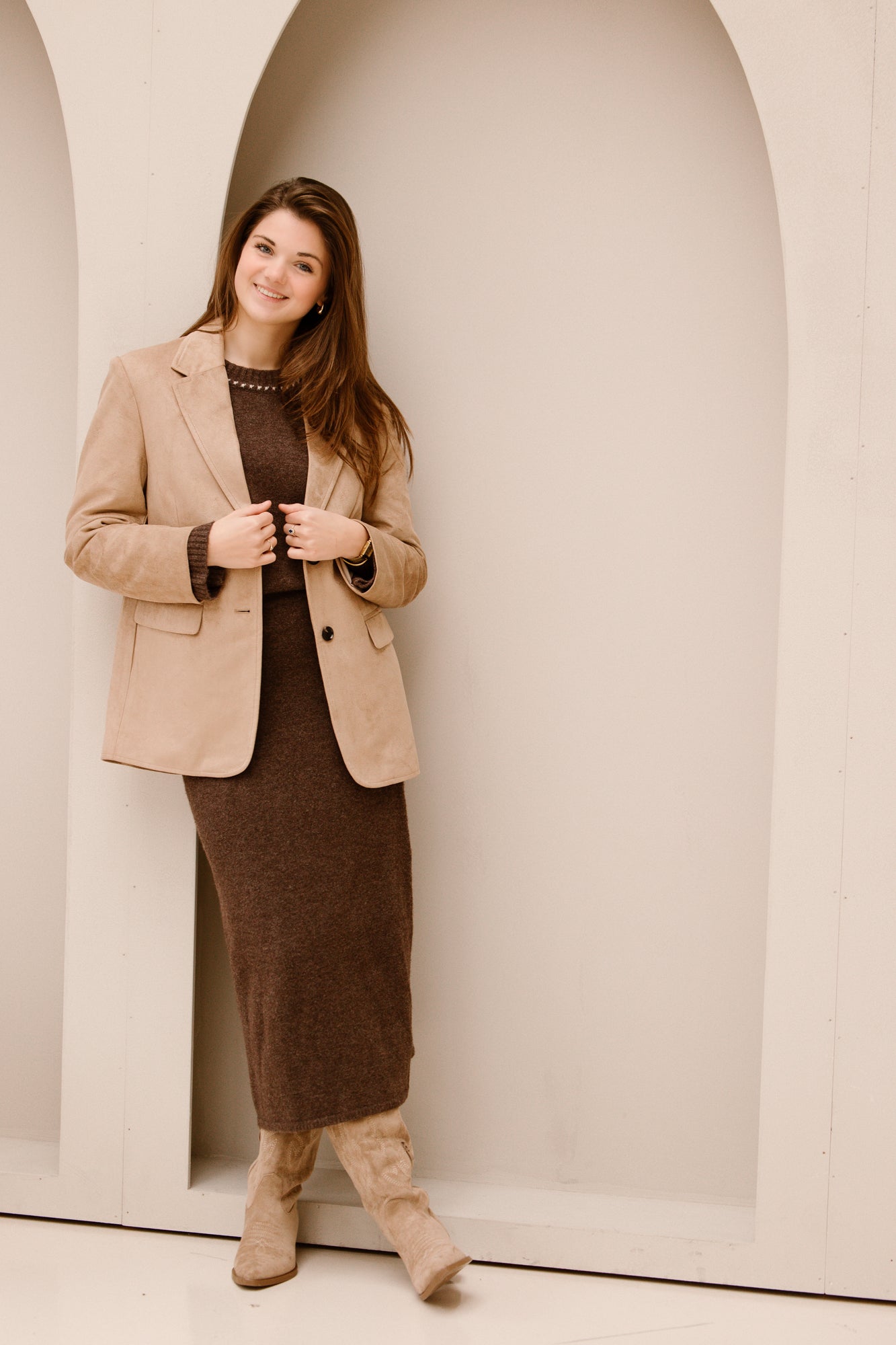 Namy Imitated Suede Blazer Sand - Bij Keesje - Neo Noir
