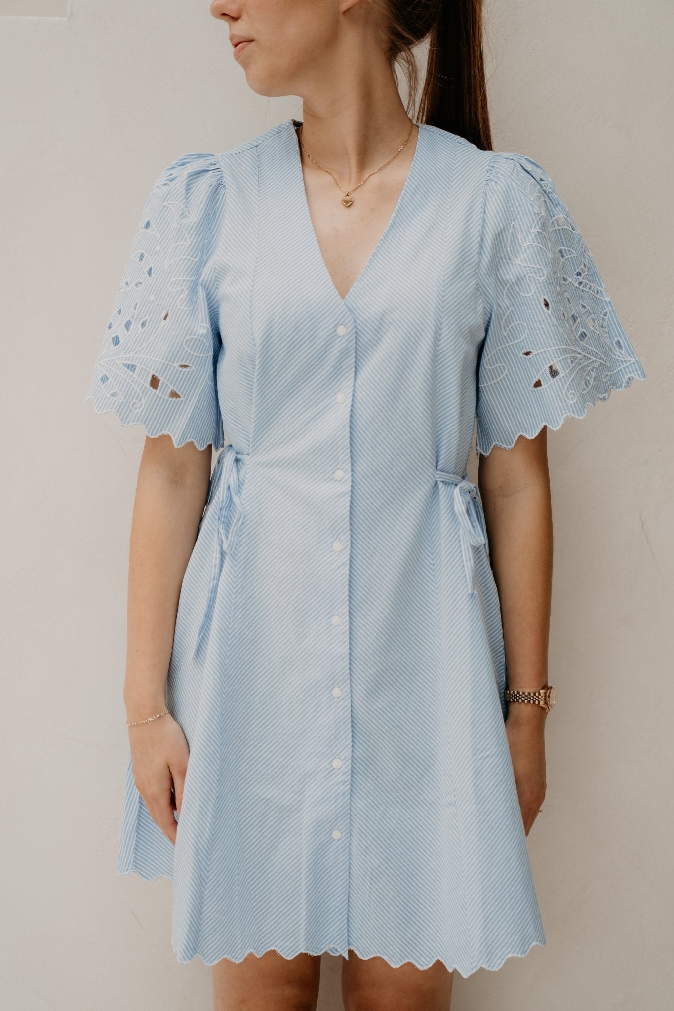 Objbera S/S Short Shirt Dress Winter Sky/White - Bij Keesje - Object - jurk
