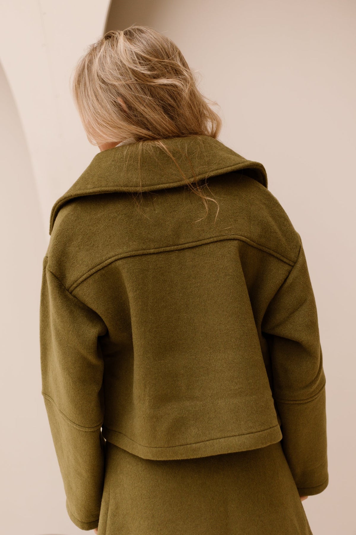 Objmandi short zip jacket Martini olive - Bij Keesje - Object - Jas