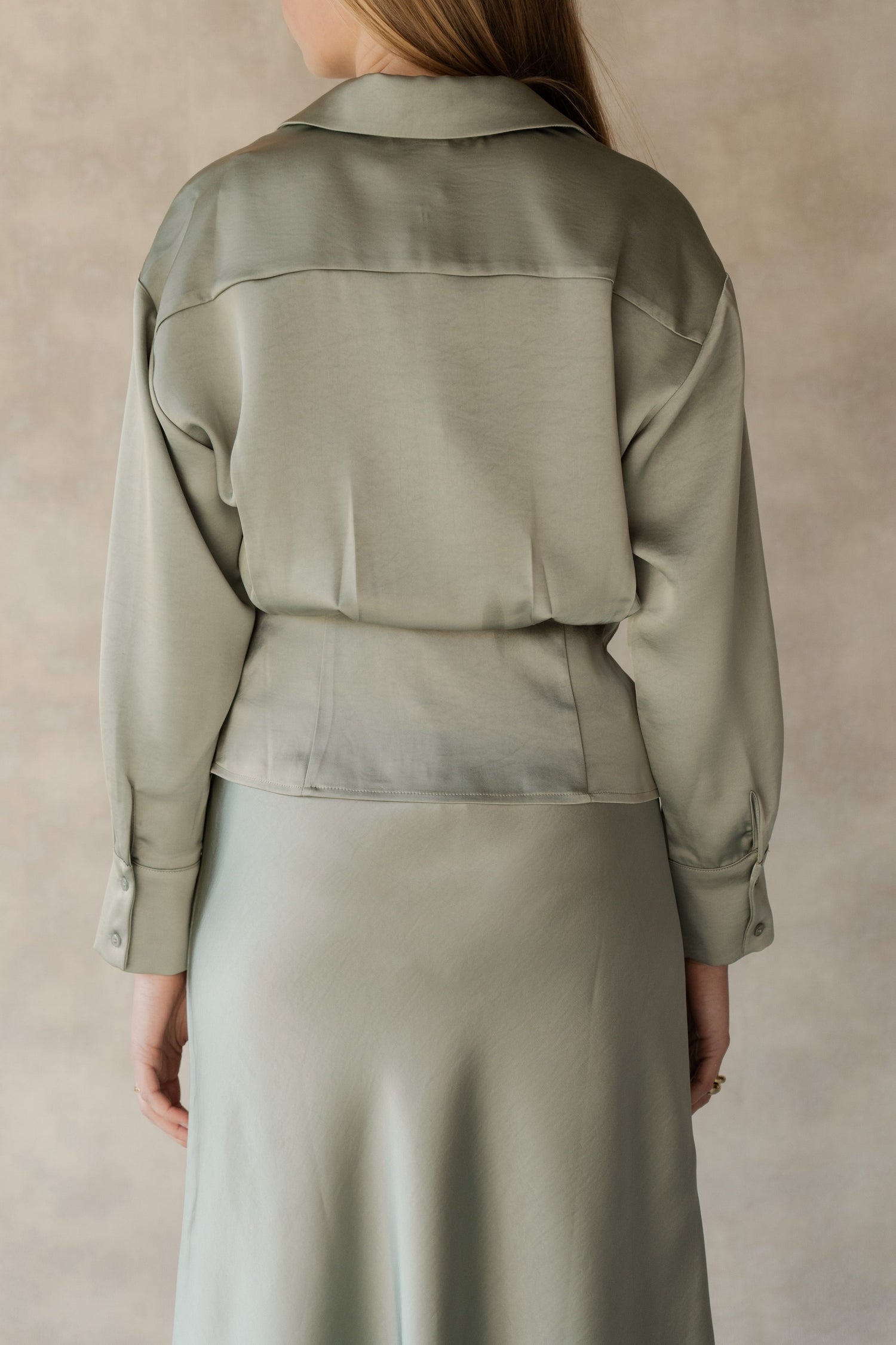 Risisa Heavy Sateen Shirt Smoke Green - Bij Keesje - Neo Noir