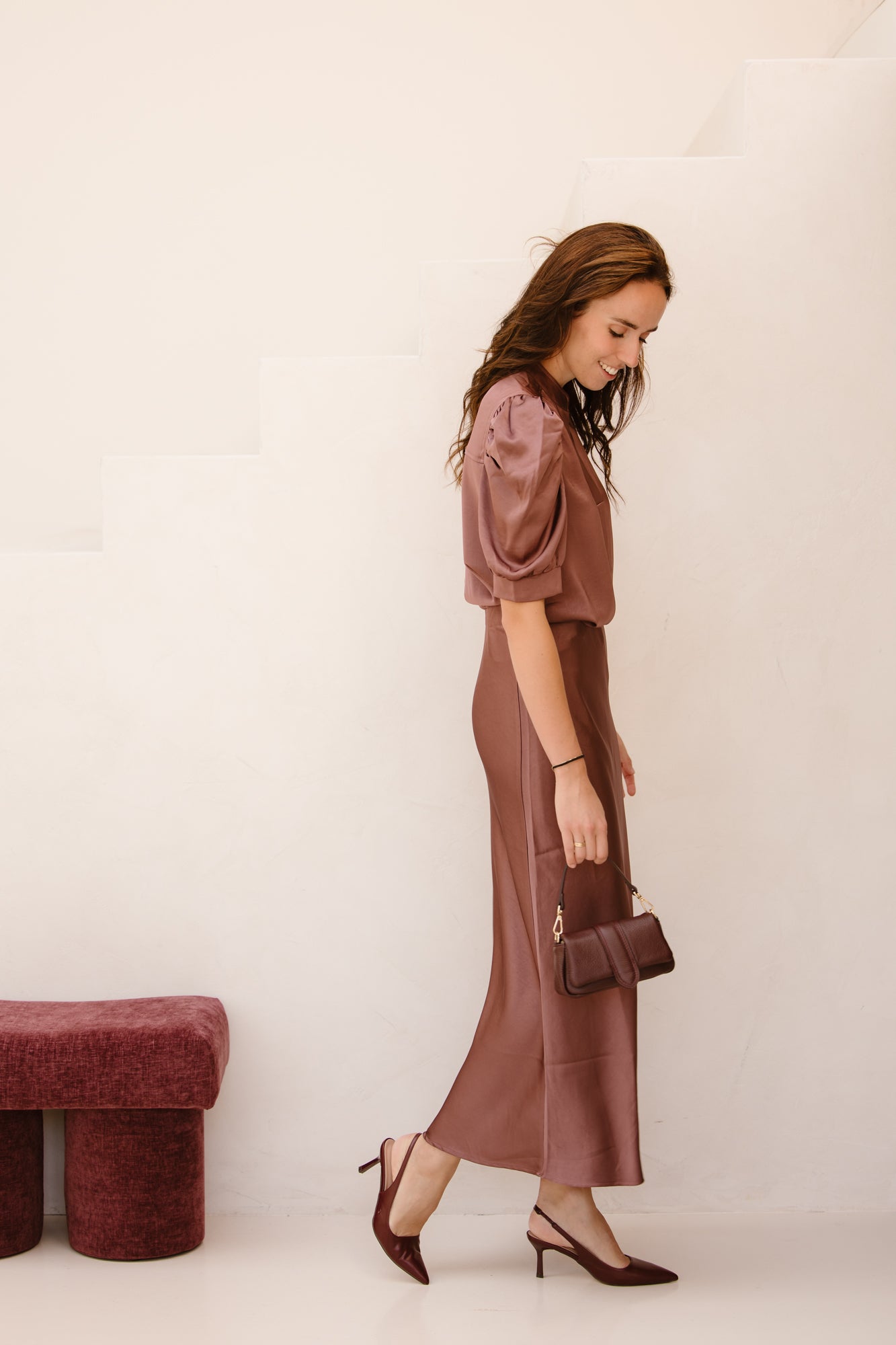 Roella heavy sateen blouse dark rose NN - Bij Keesje - Neo Noir