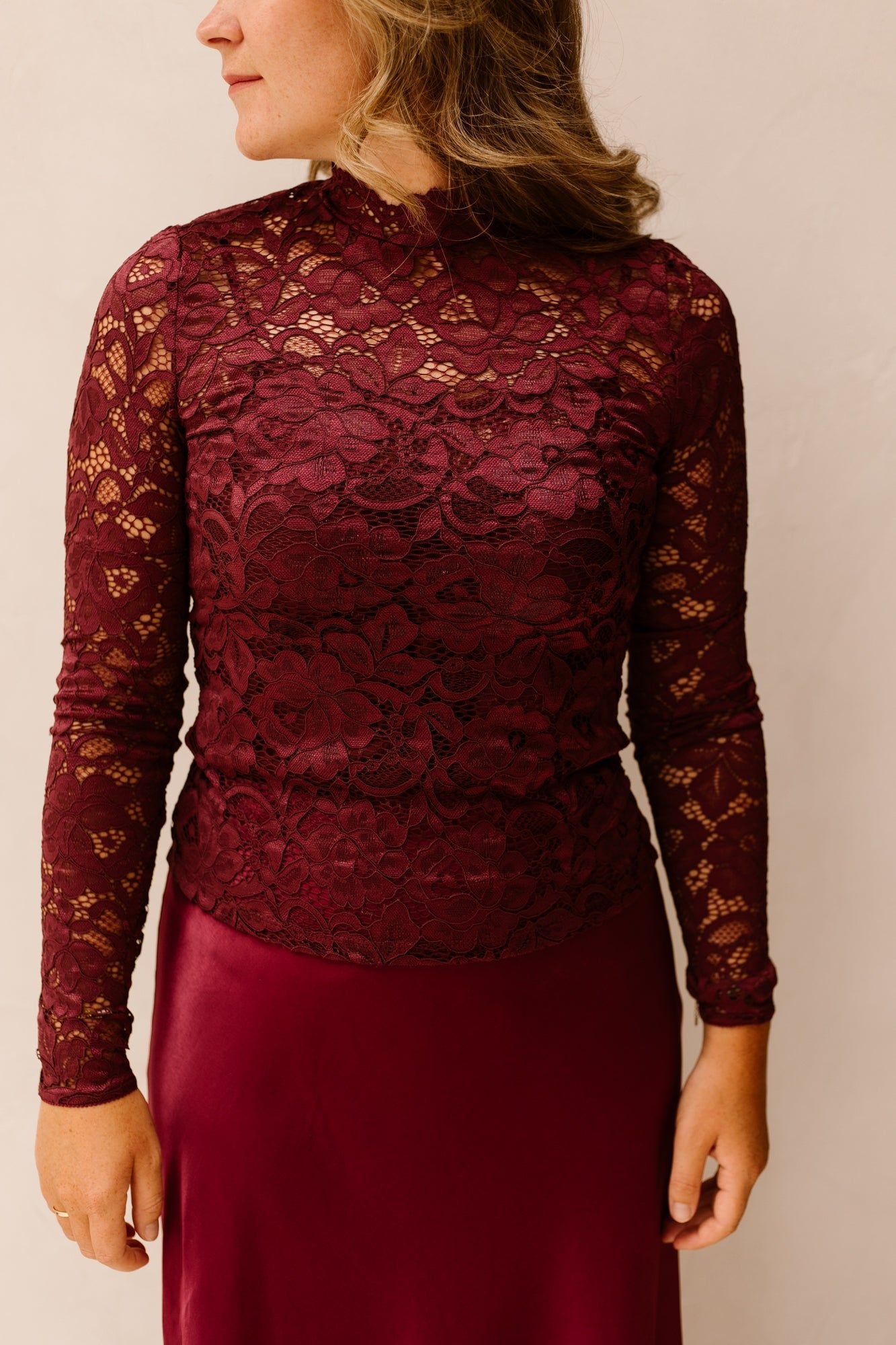 Yaslacey LS Lace Top Port Royale - Bij Keesje - Y.A.S - Top