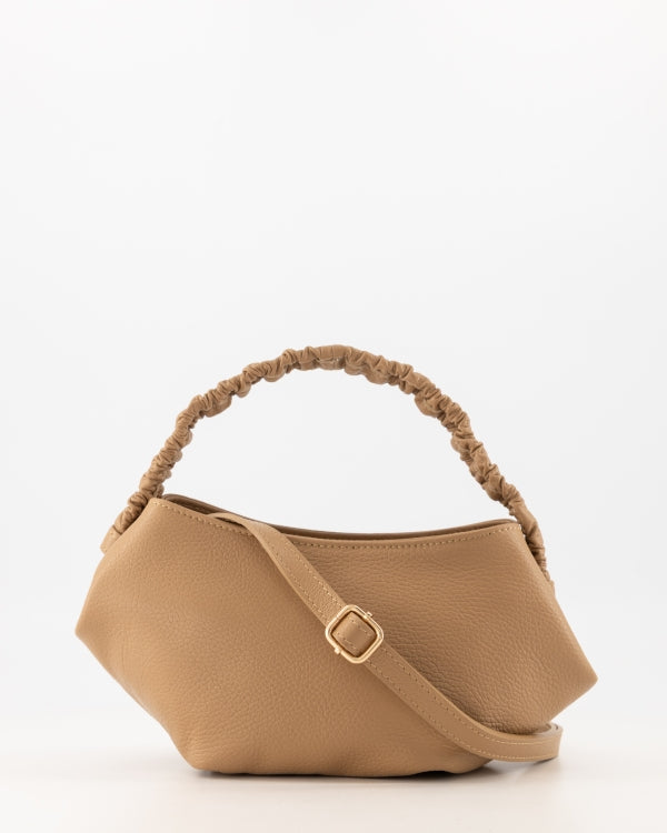 Tas Song camel