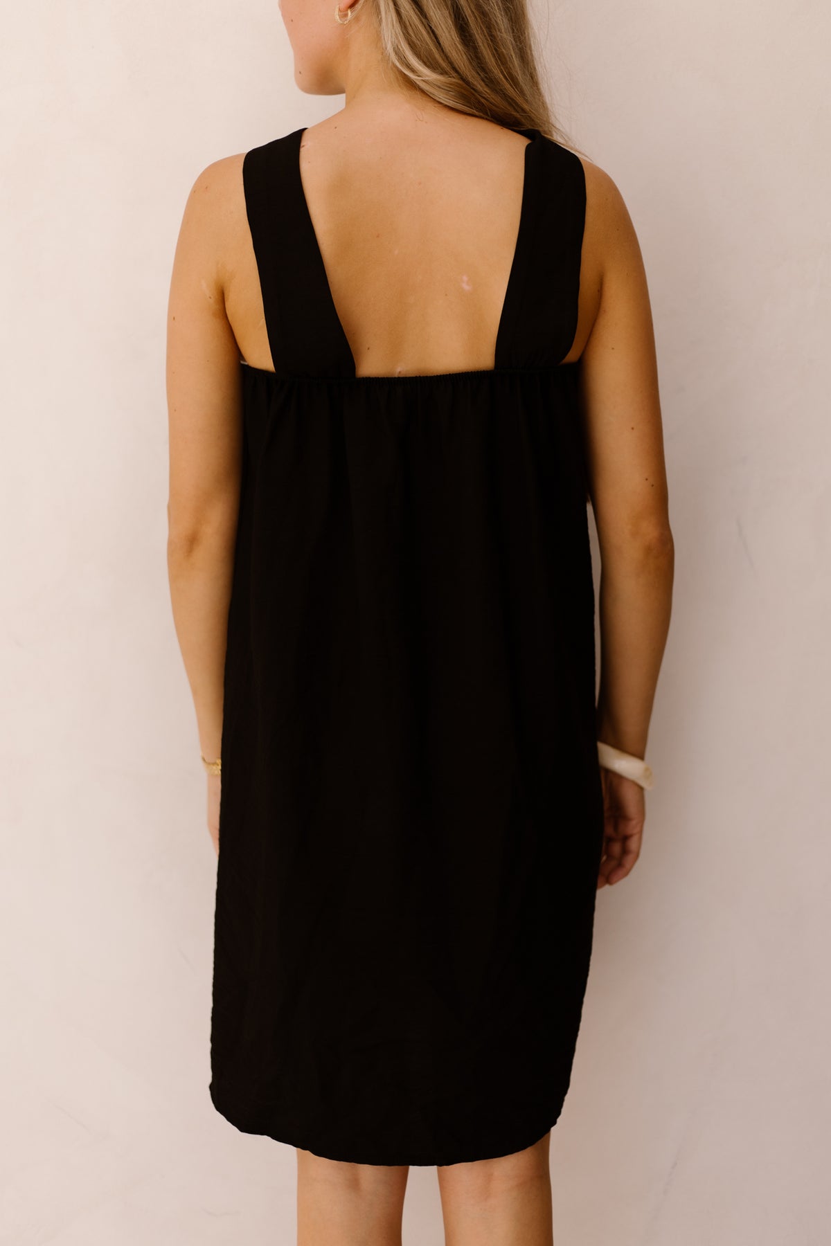 Amira short dress black