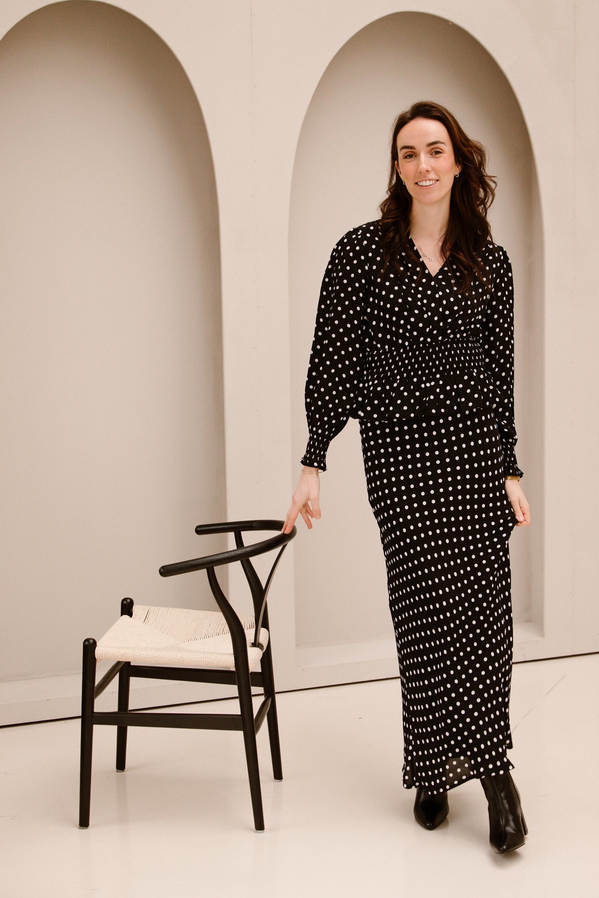 Tamona crepe dot blouse