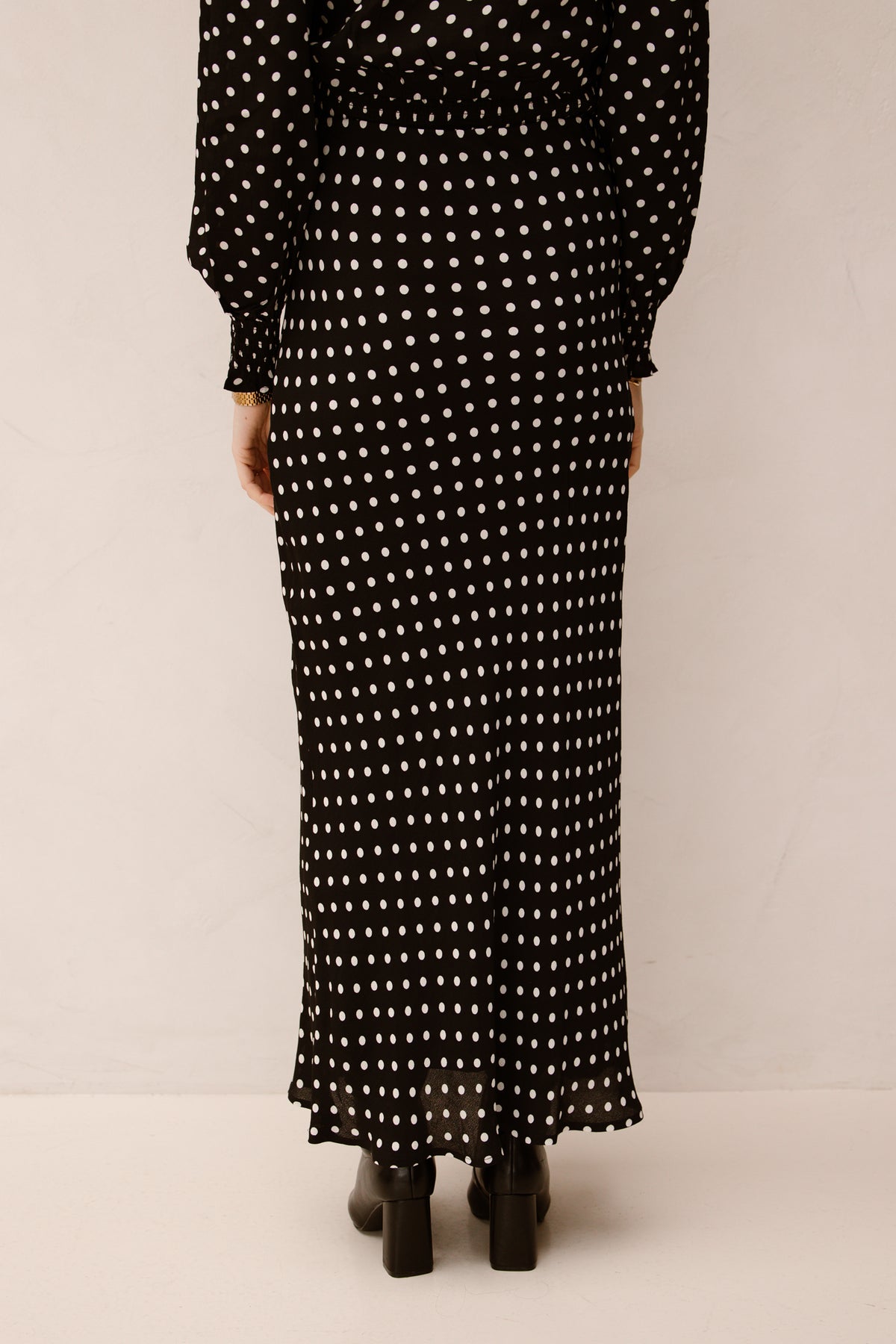 Viso Crepe Dot Skirt Black