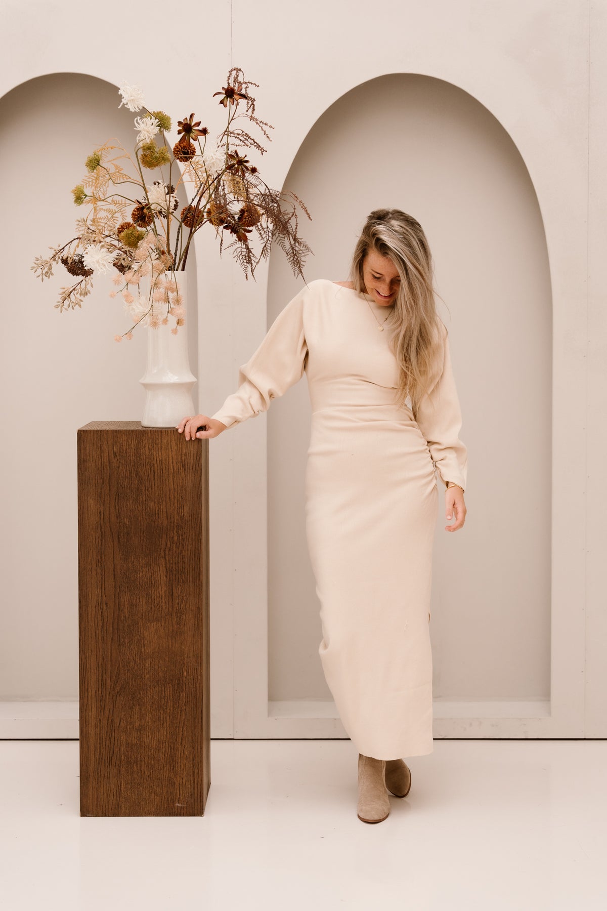 Coco dress detail beige