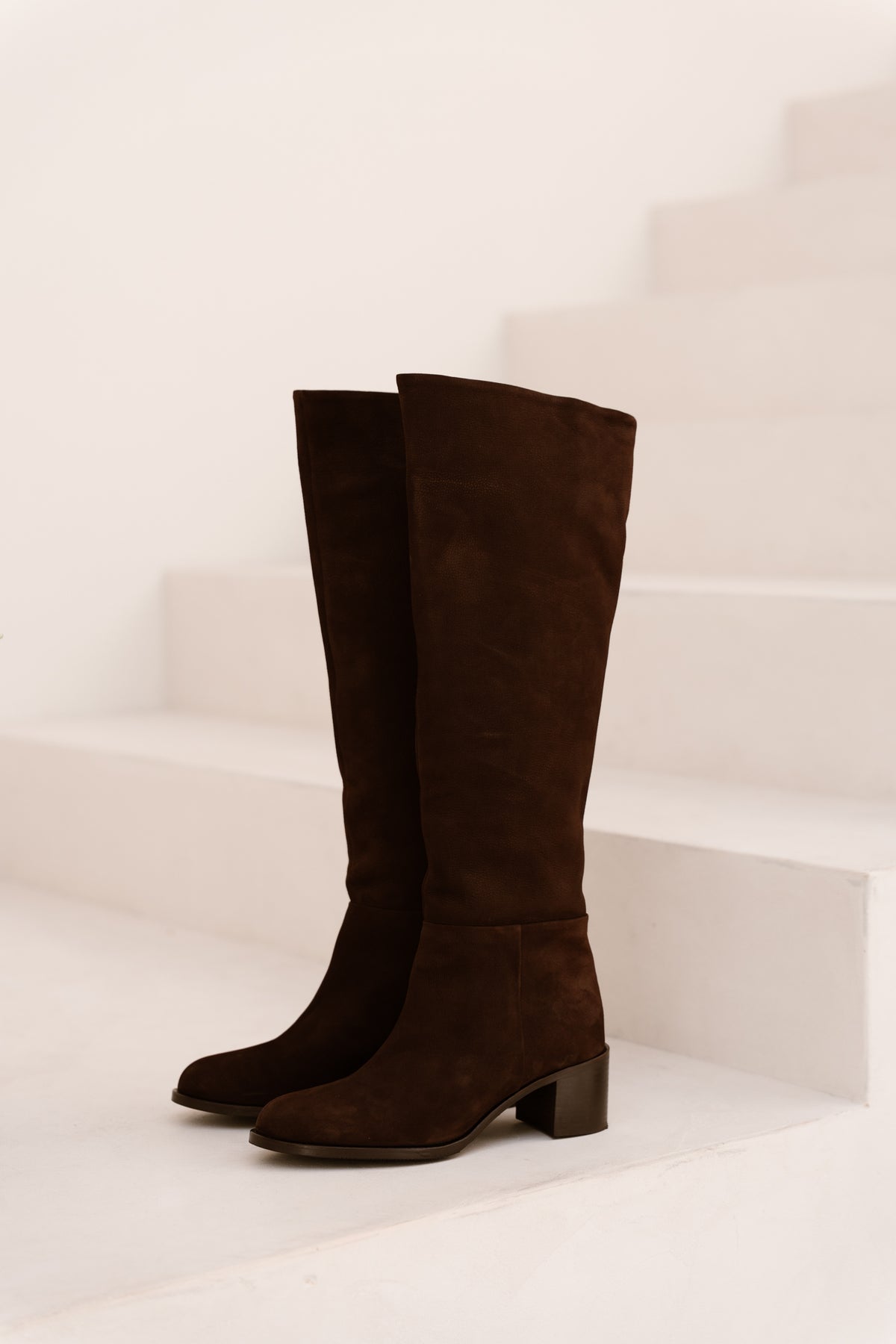 Dovie 2-A Nubuck Brown