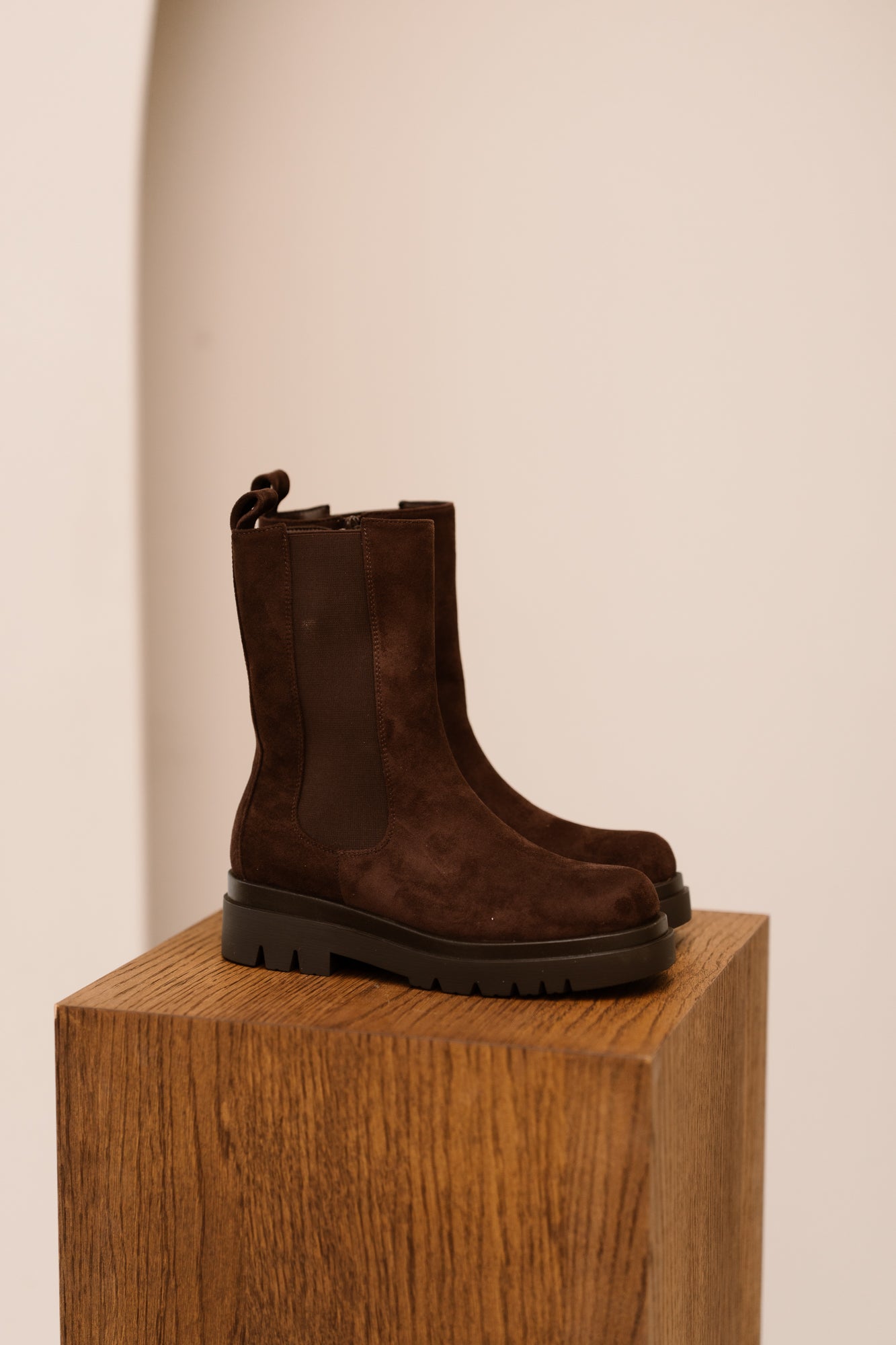 Rome boots brown