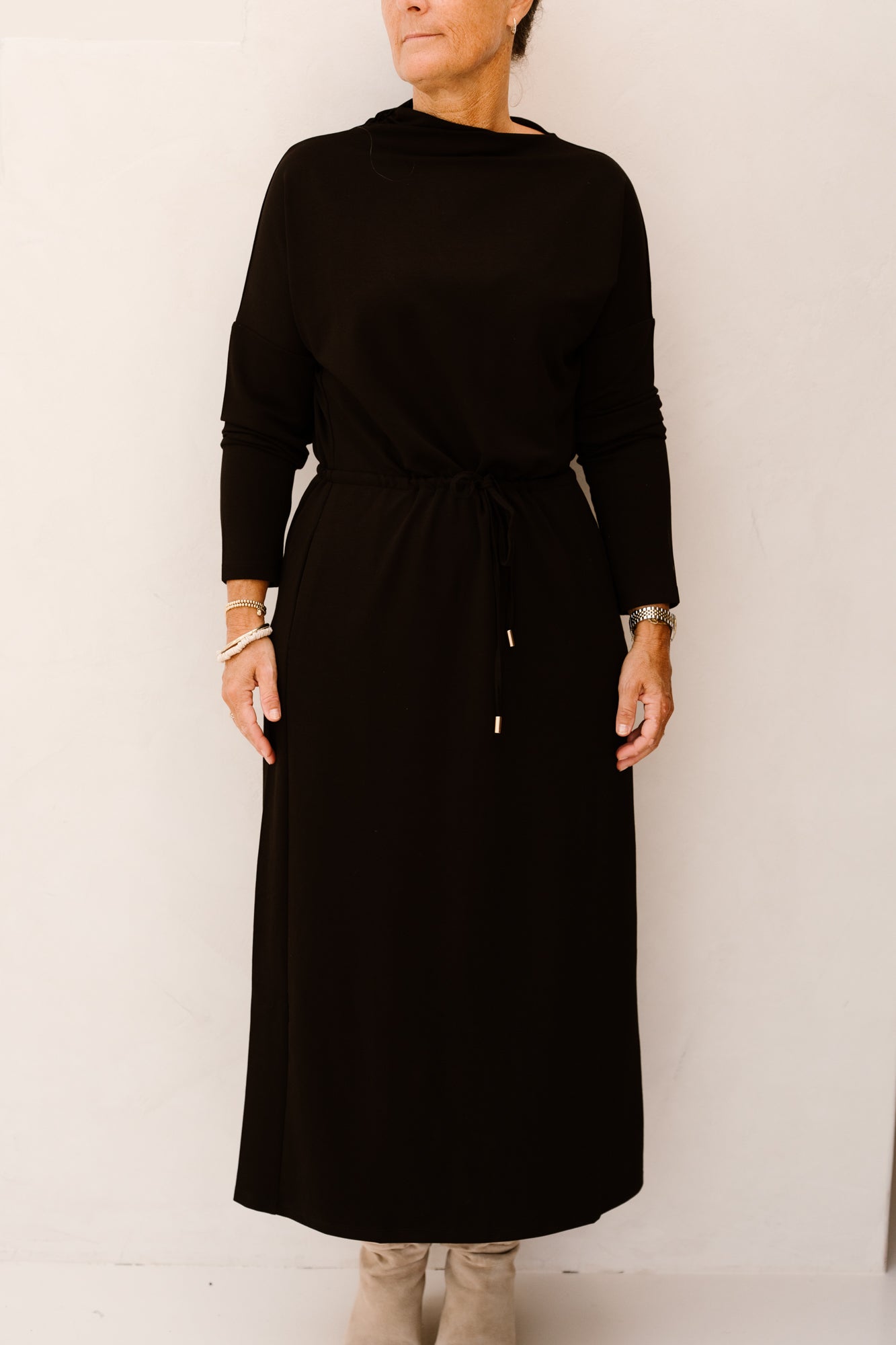 K-Design Fließendes Maxi-Kleid mit Kordelzug Black D450L