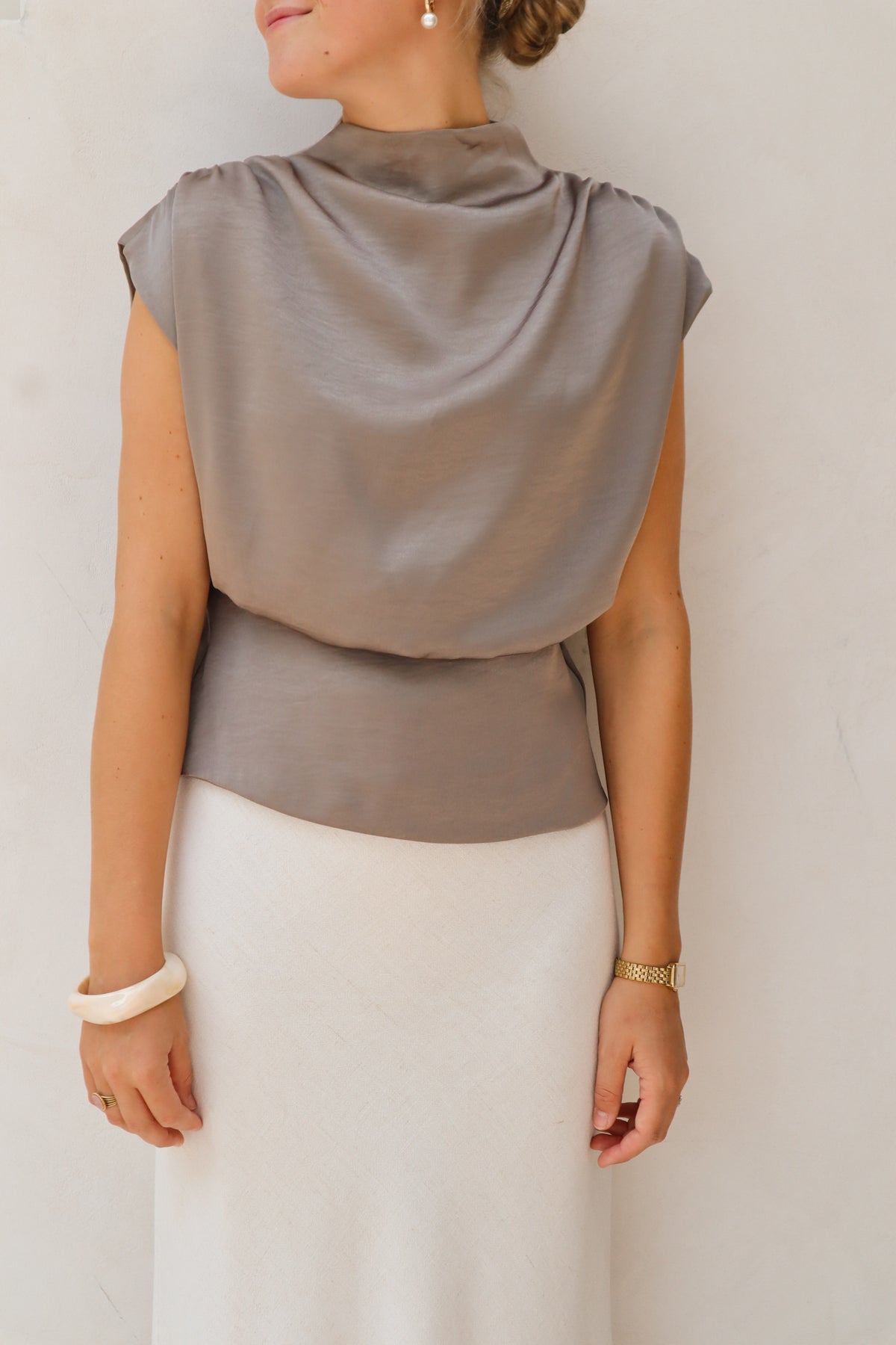 Bobby Top Satin Look Taupe