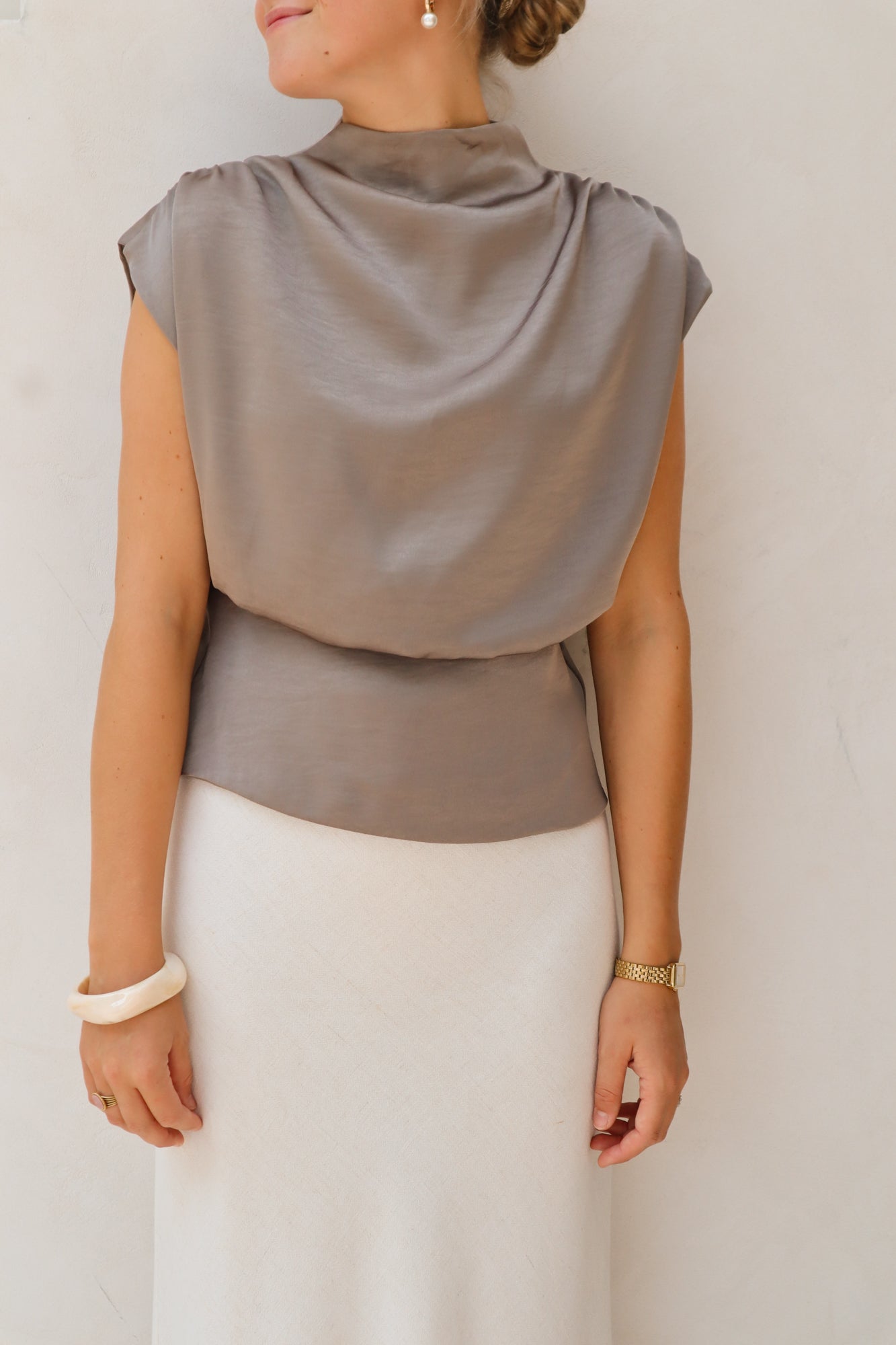 Bobby Top Satin-Look Taupe