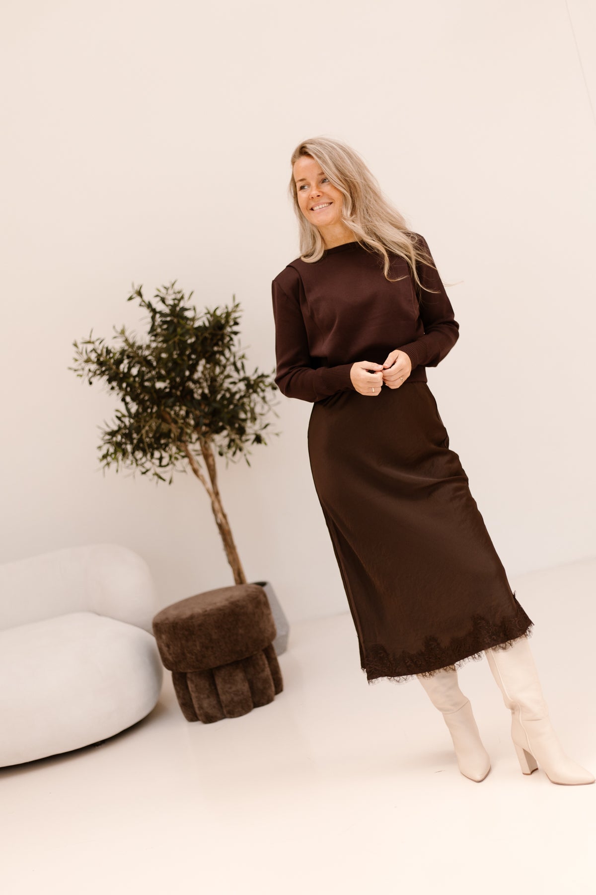 Daisy top brown