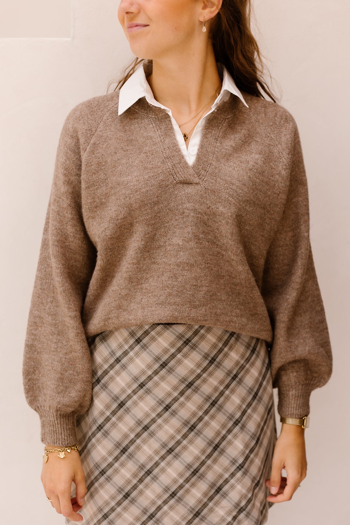 Dahlina Pullover Met Blousekraag Taupe