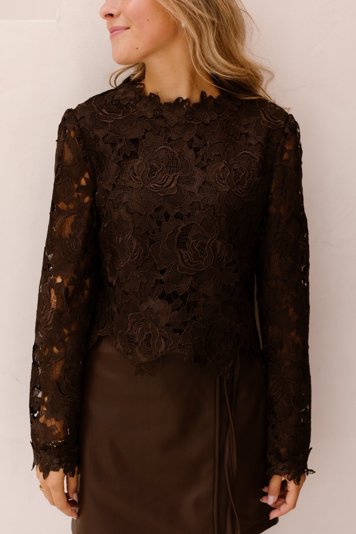 Demi lace top brown
