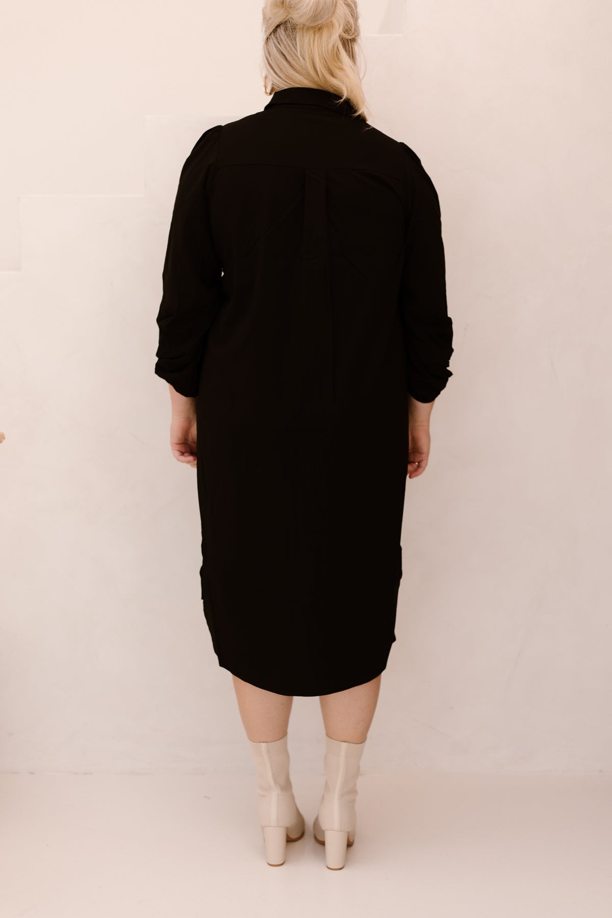 Yunia dress black