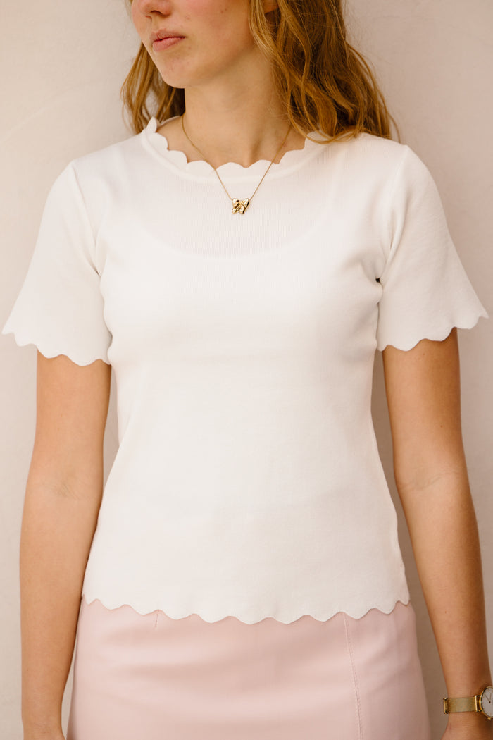 Knotted top short sleeve white