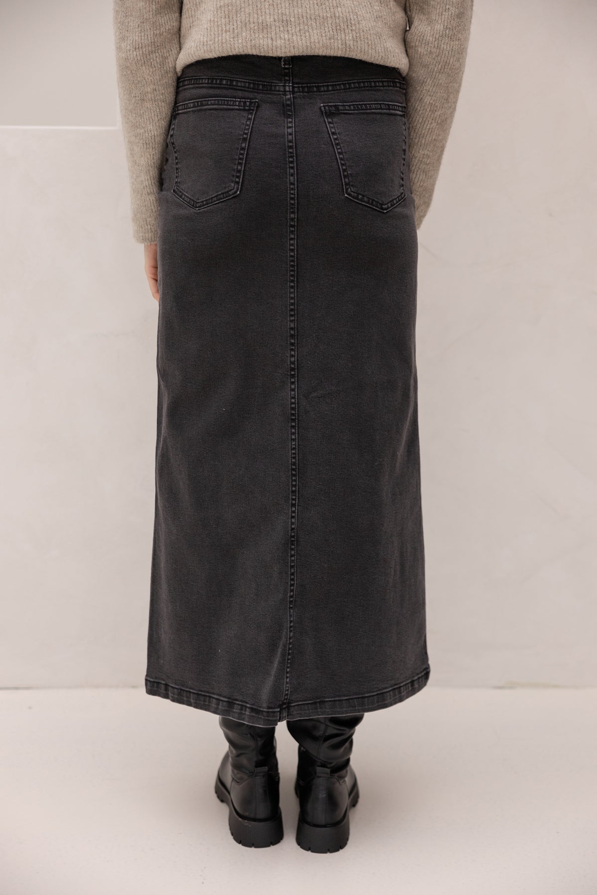 Olia long skirt grey wash