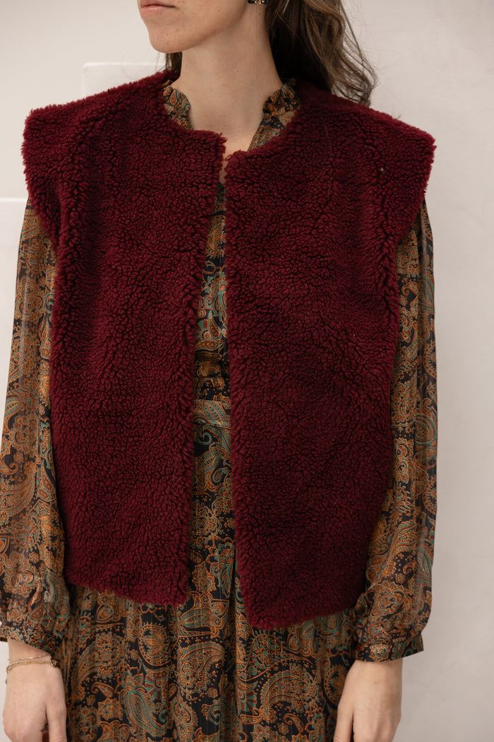 Yalena teddy gilet bordeaux