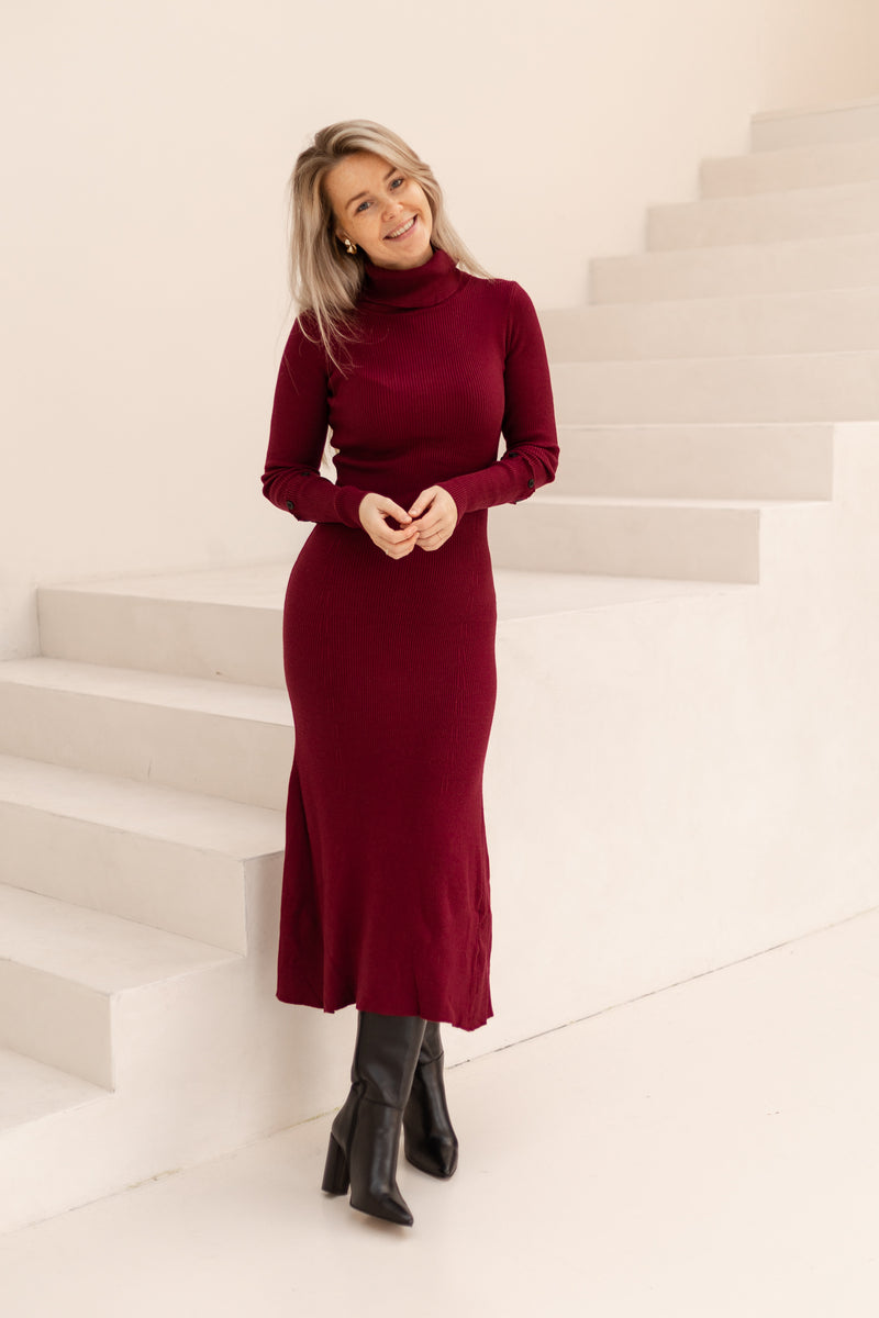 Long wine col dress