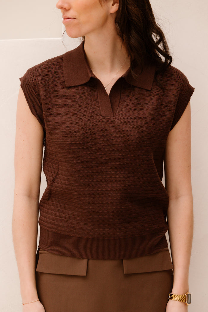 Karin top dark brown