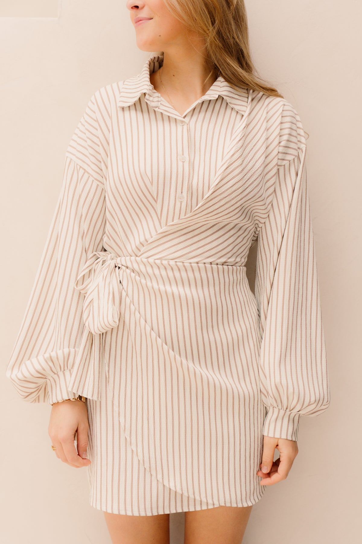 Hennie Kleid, gestreift, beige