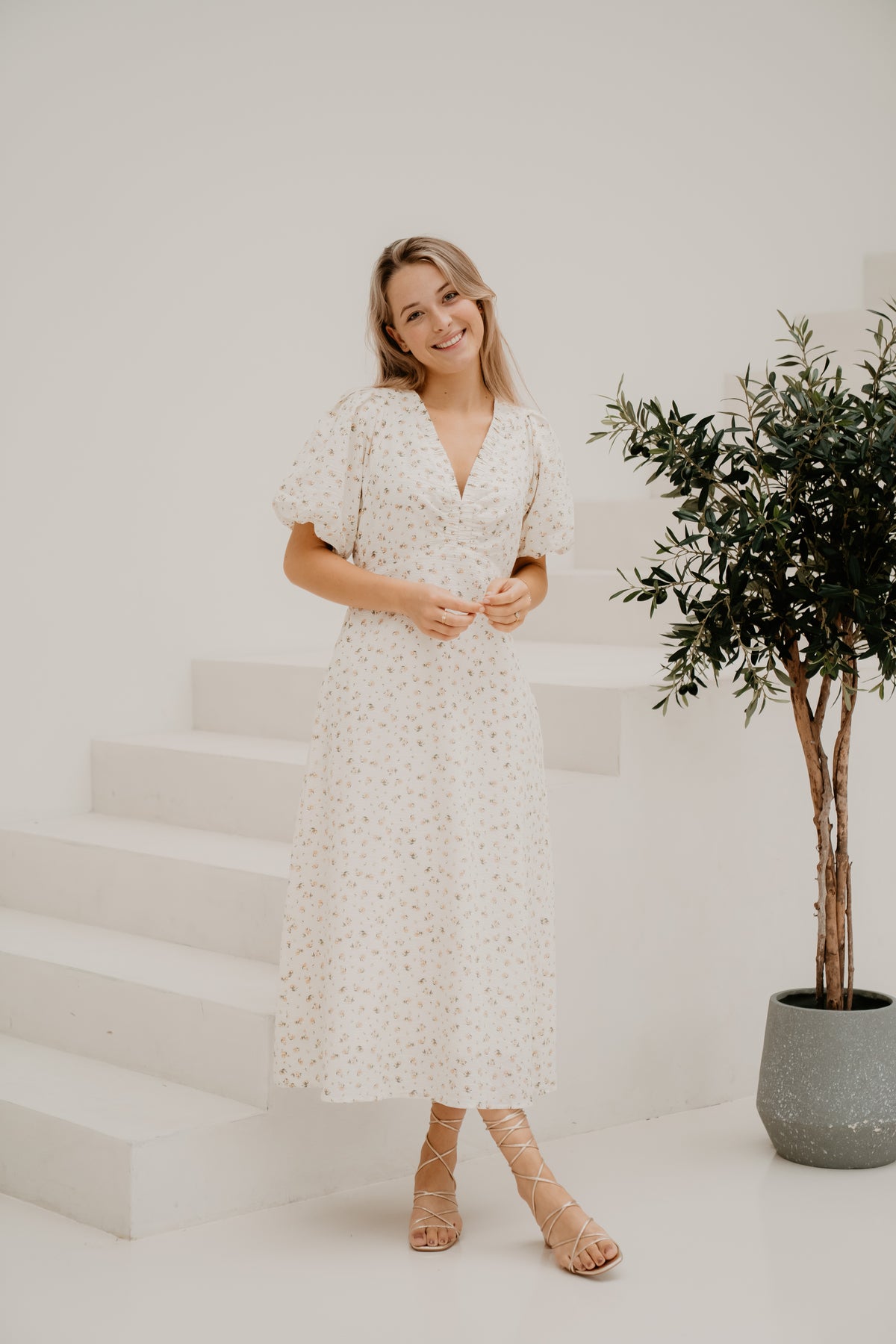 Illana Small Rose Flower Dress Light Yellow