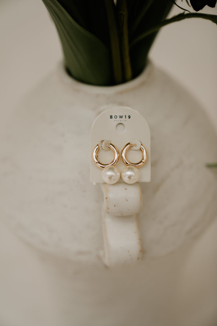 BOW19 Earring Amelie parelwit