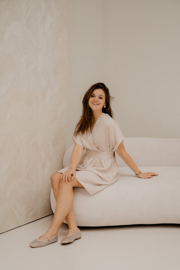 Sara jurkje beige