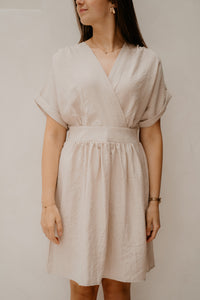 Sara jurkje beige