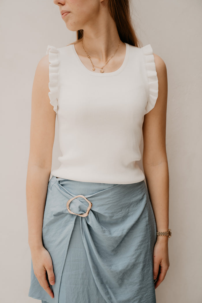Serena ruffle top wit