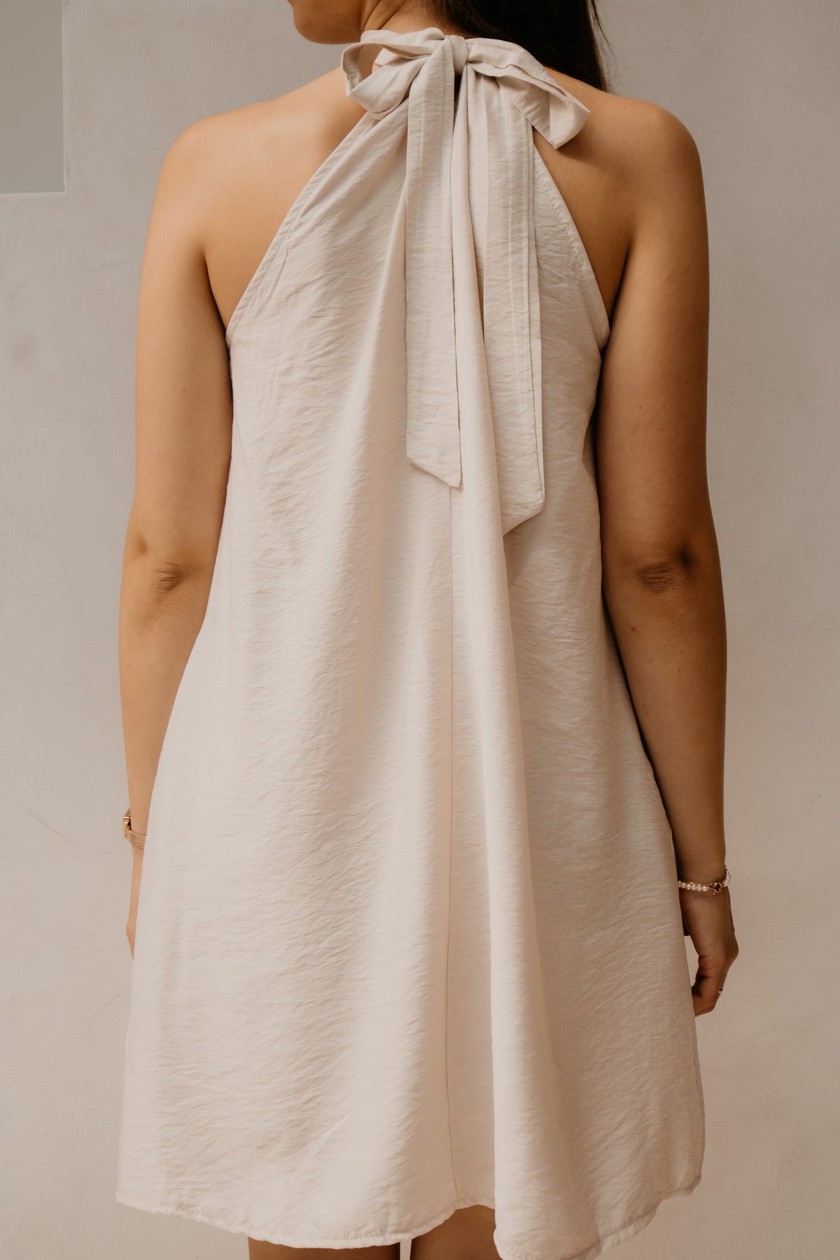 Wieke halter dress sand