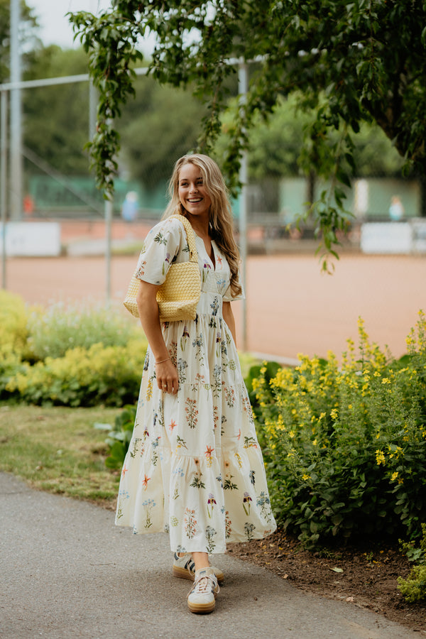 Gardena Flower Rank Dress Off White