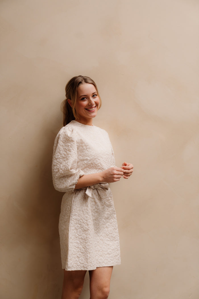 Britt jacquard dress beige