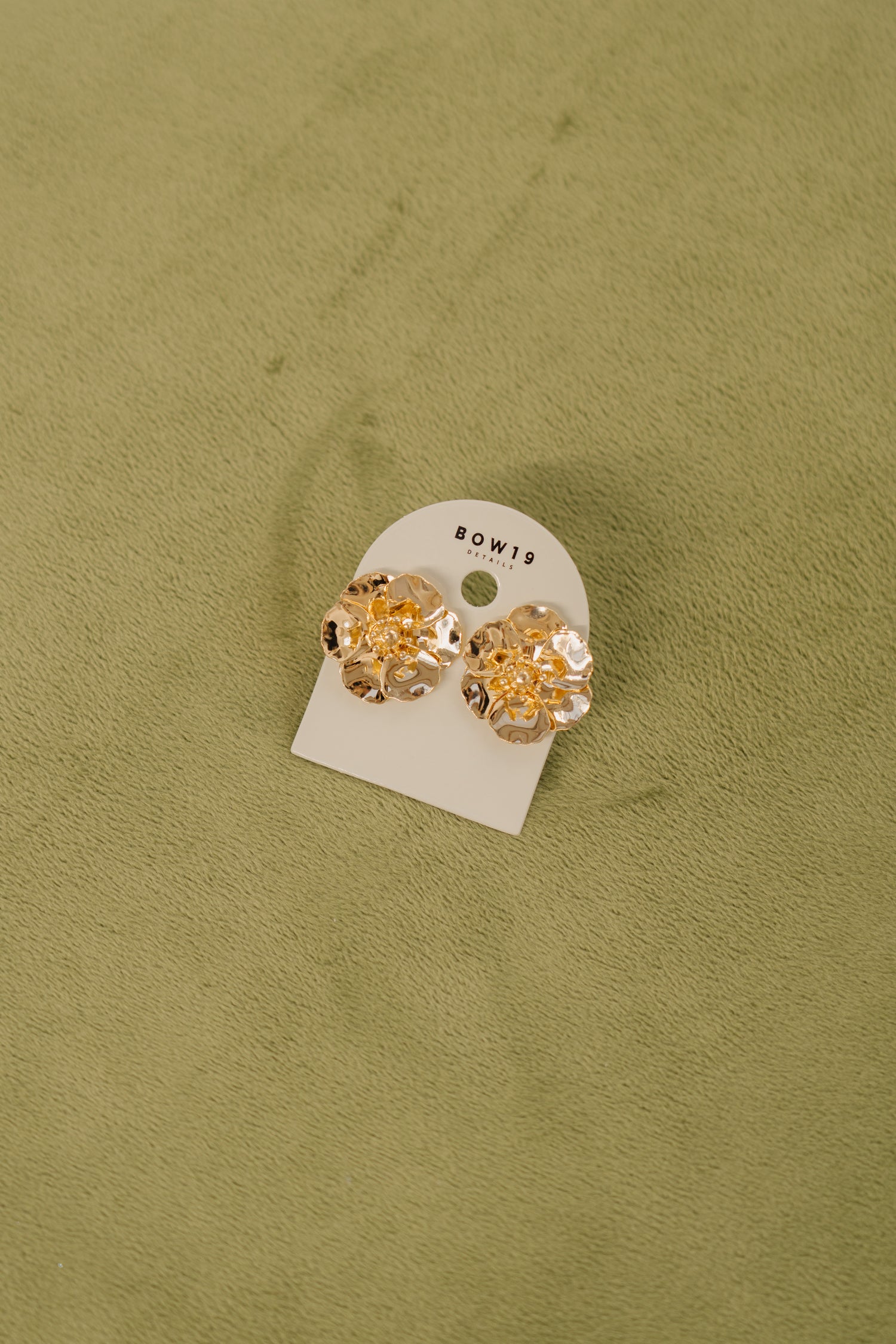 BOW19 Earrings Flower Small Gold