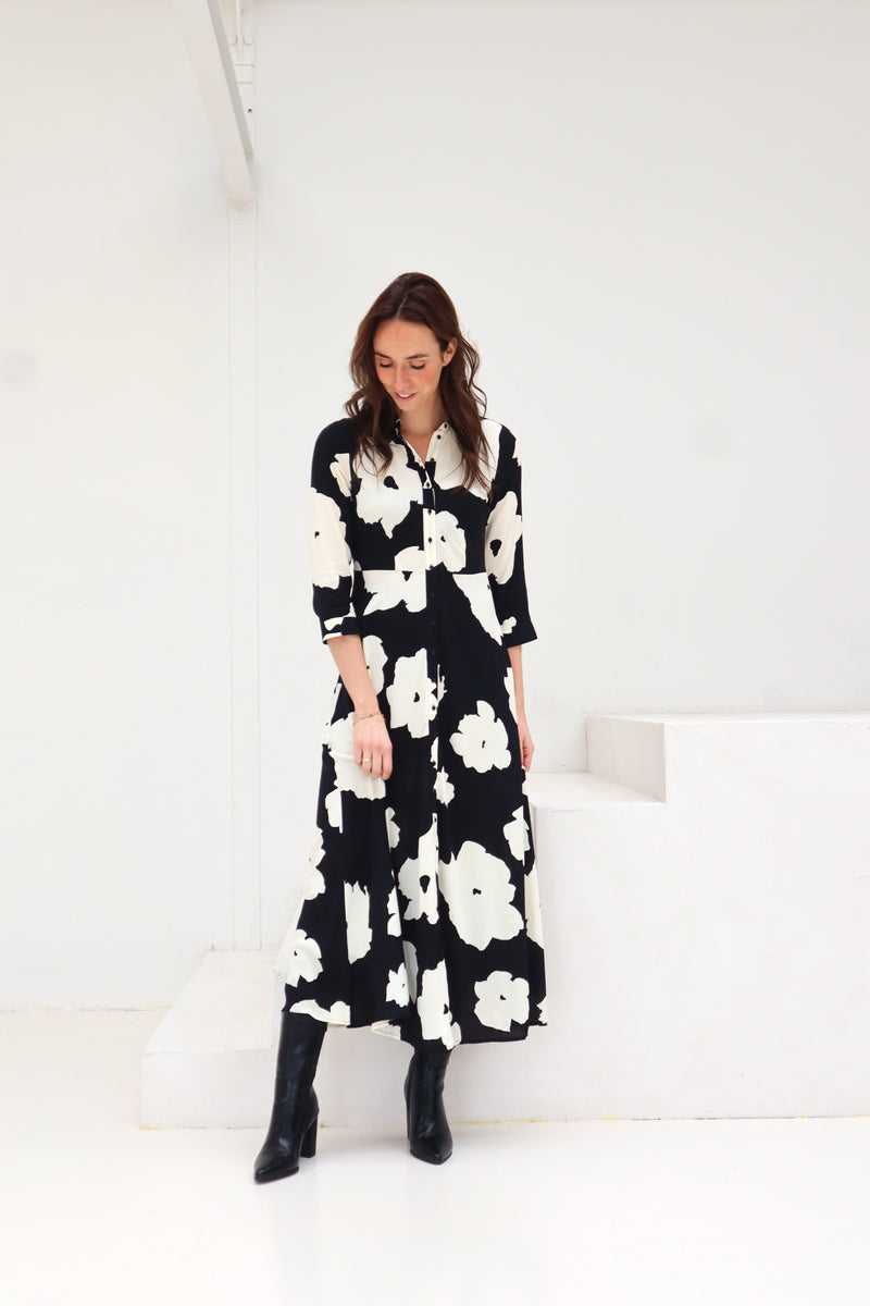 Yassavanna long dress black/white AOP