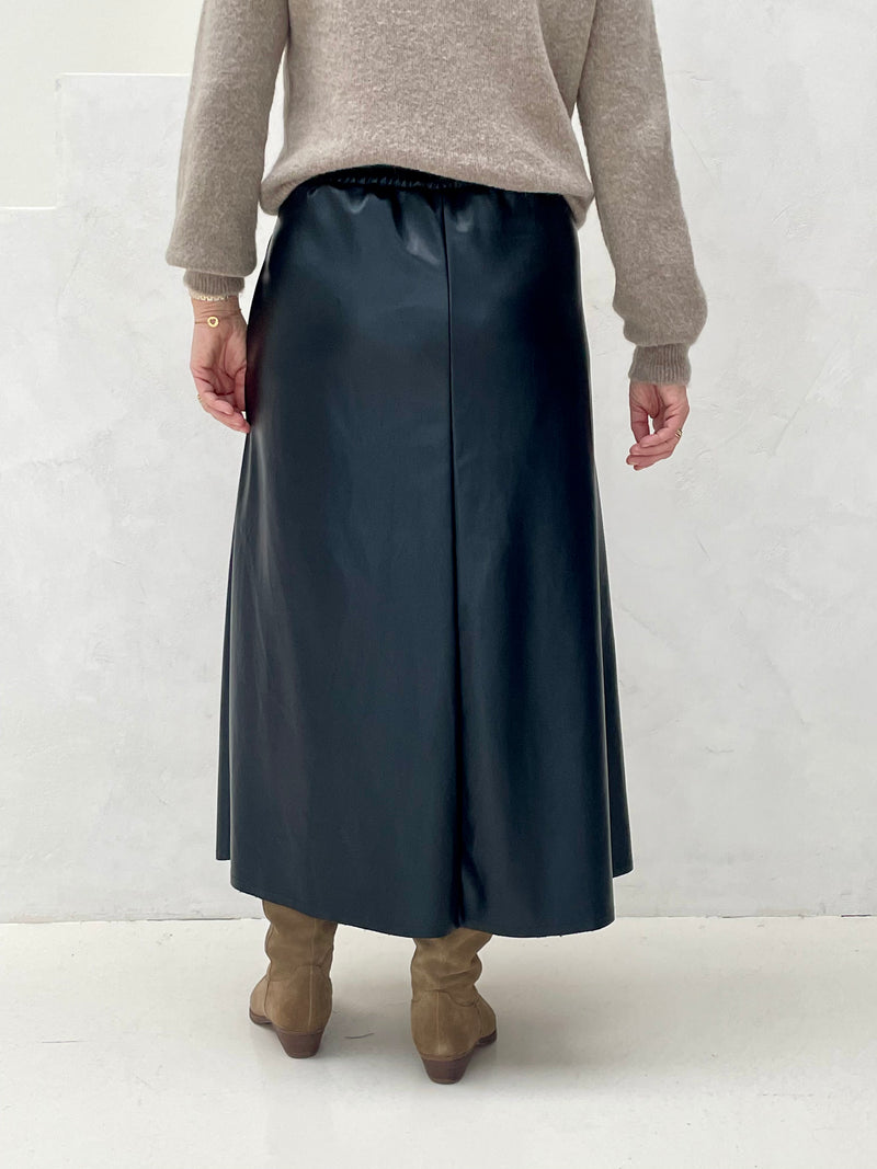 Leather midi skirt black