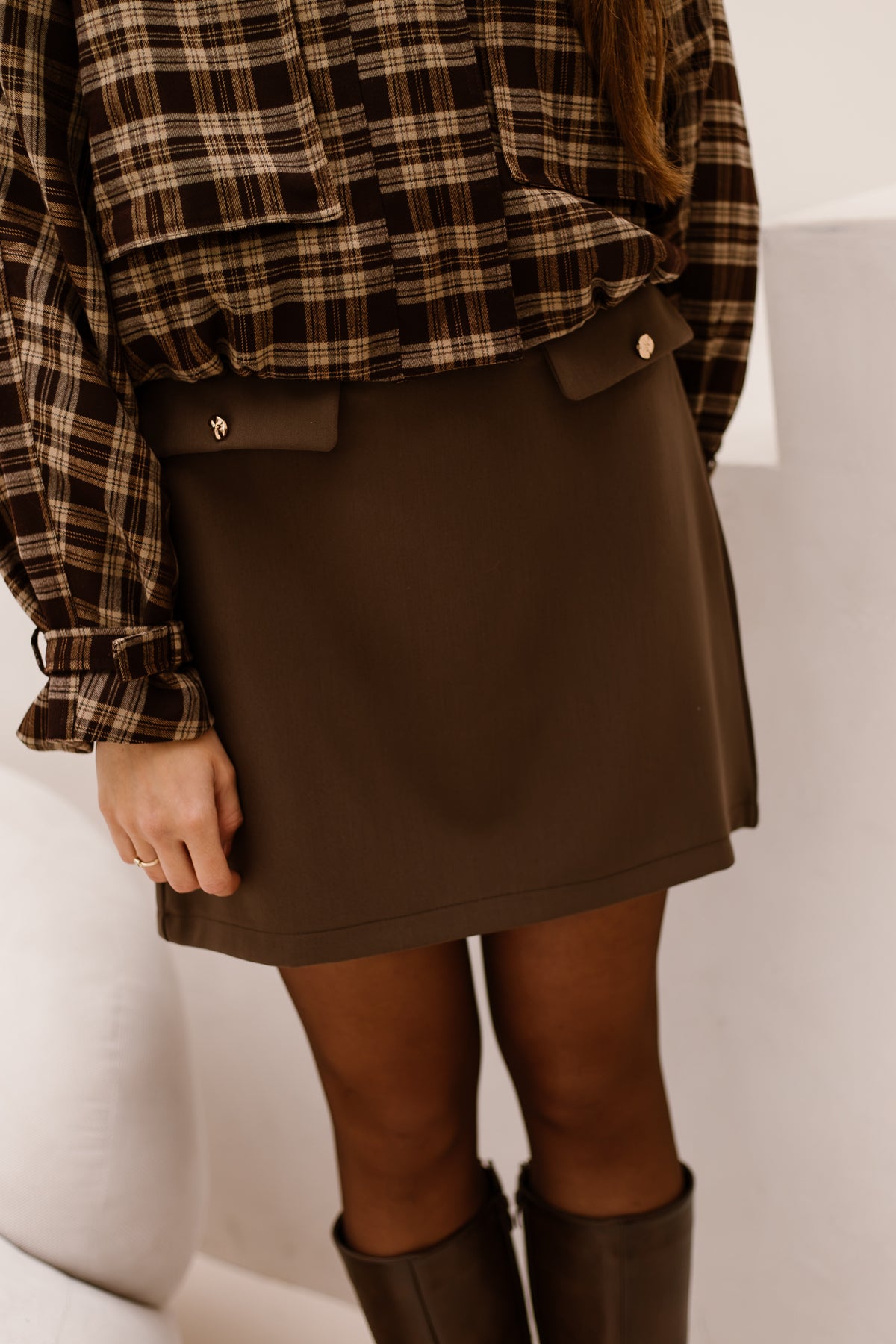 Aria button skirt brown