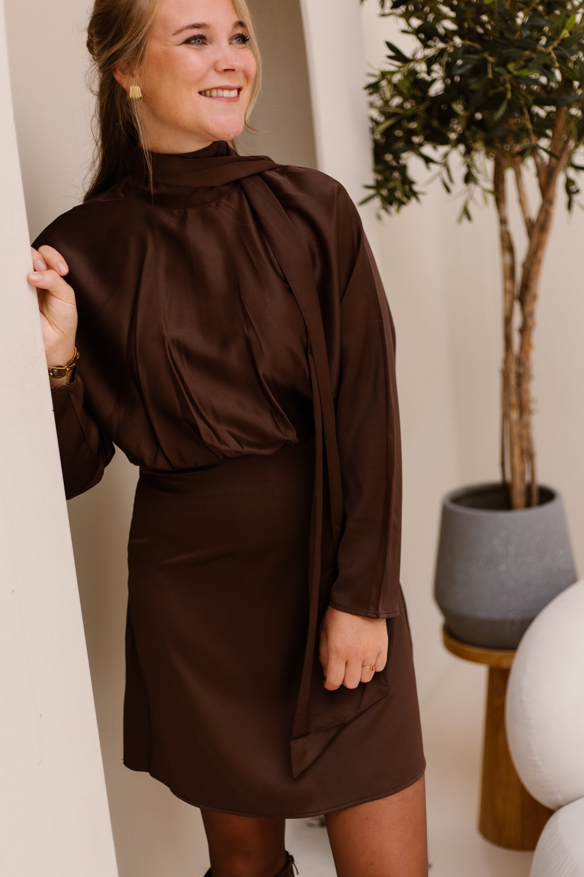 Merle dress bruin satijn