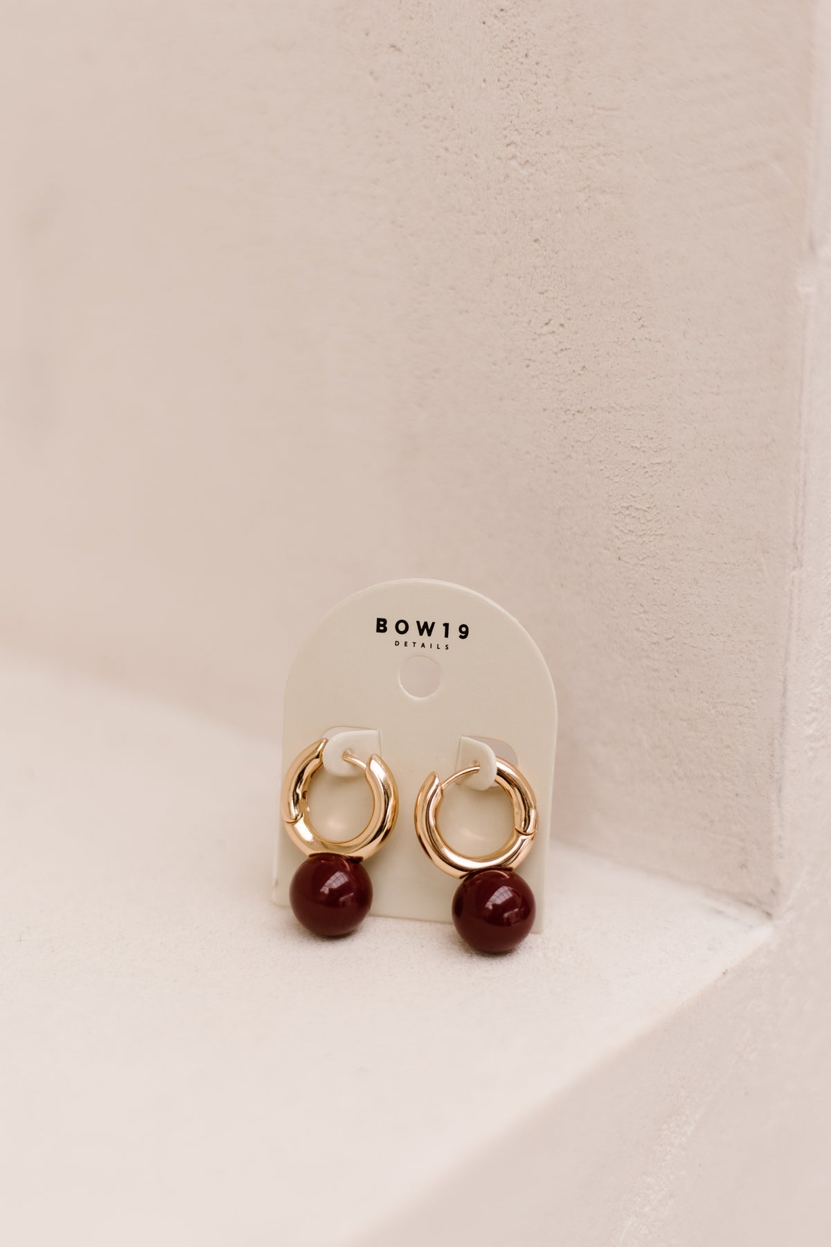BOW19 Earring Amelie bordeaux