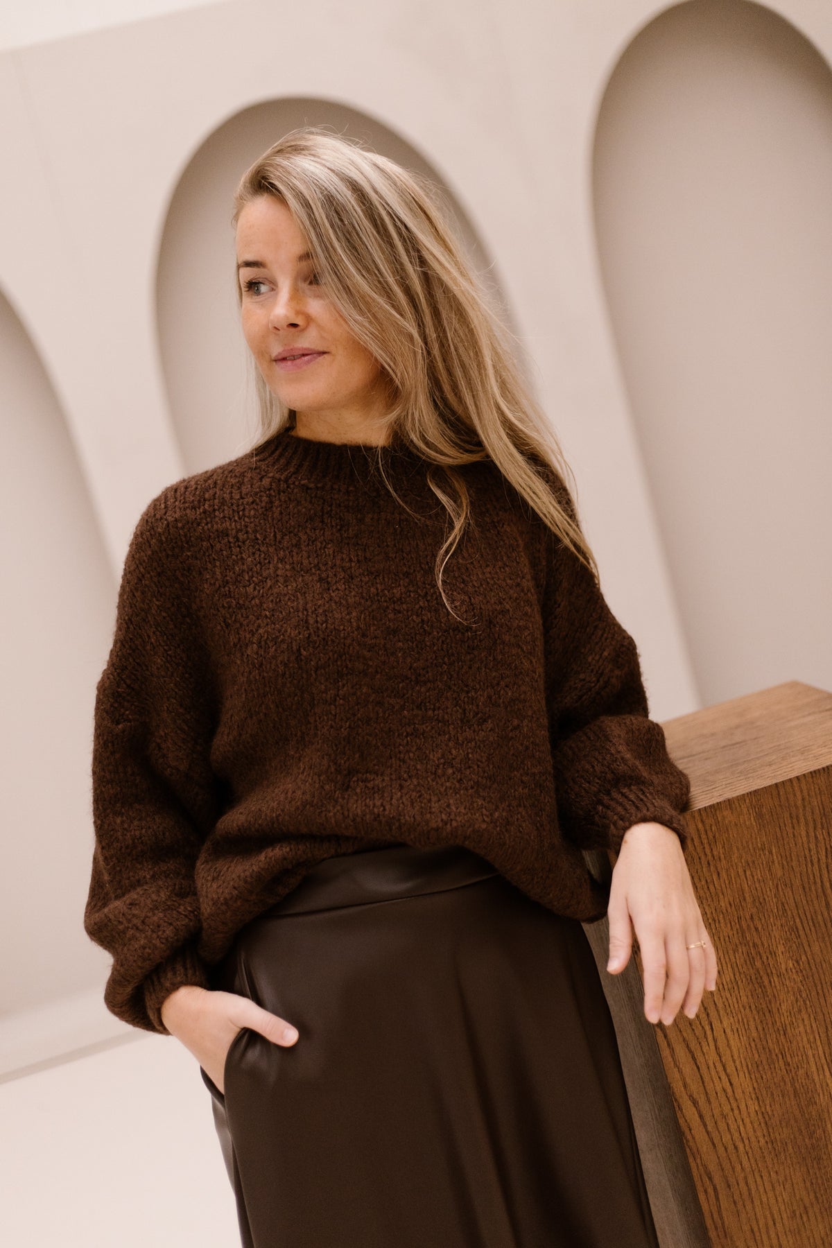 Wendy sweater chestnut brown