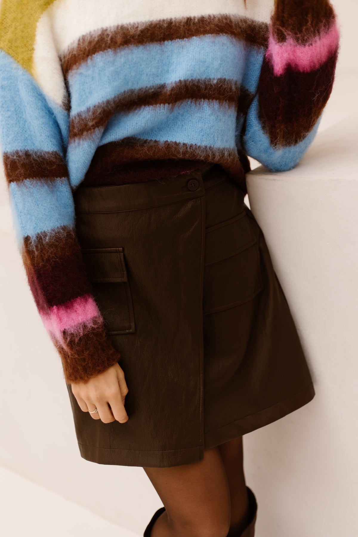 Joleine leatherlook skirt darkbrown