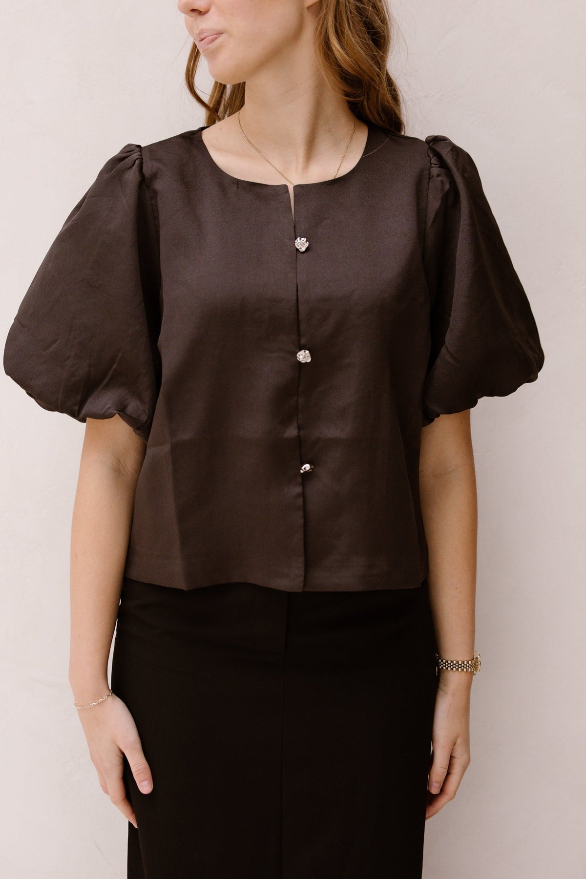 Aisa Dull Satin Blouse Brown - Bij Keesje - Neo Noir